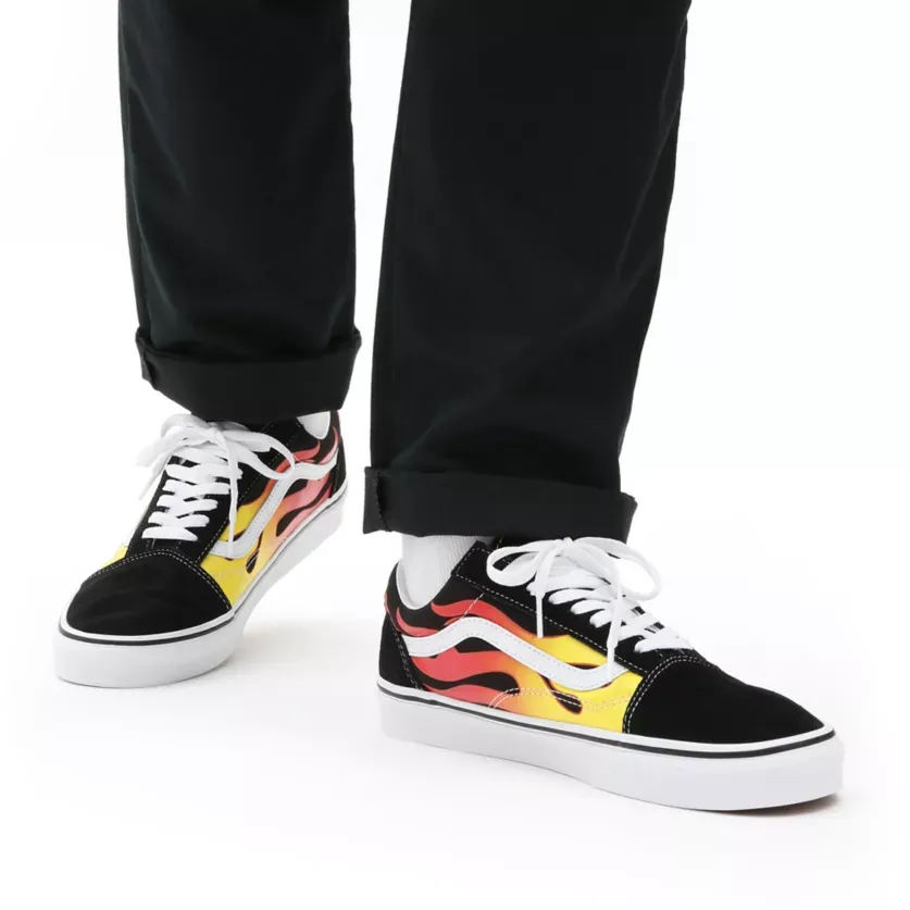 Vans scarpa sneakers da adulto con stampa fiammata Old Skool Flame VN0A38G1PHN1 nero-bianco-fiamme Sneakers For Overpronators