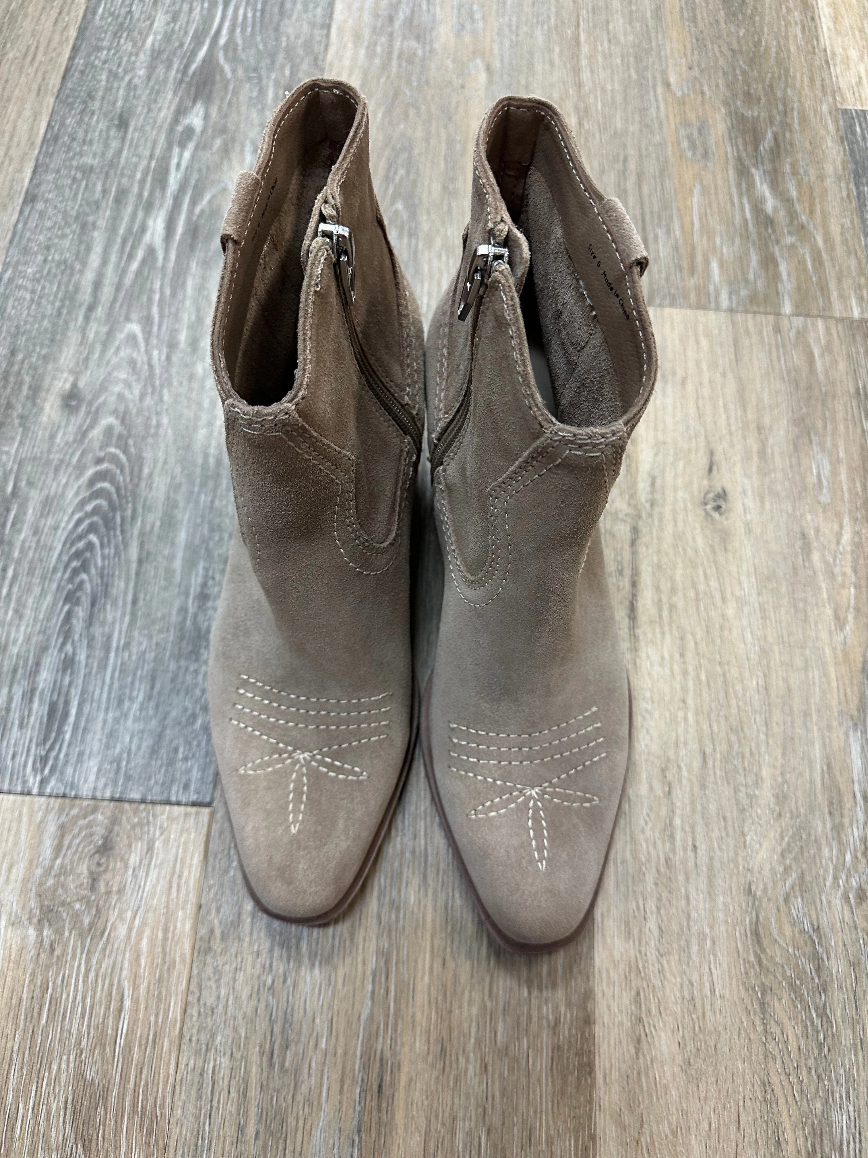 Boots Western By Dolce Vita In Taupe, Size: 6 Jet Boots