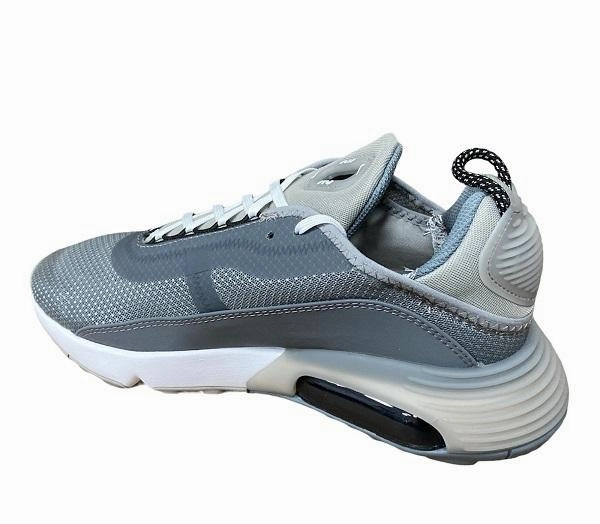 Nike sneakers da uomo Air Max 2090 CZ1708 001 medium grey white Casual Dress Sneakers