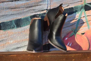 Dirt On My Boots The Aces Black Booties