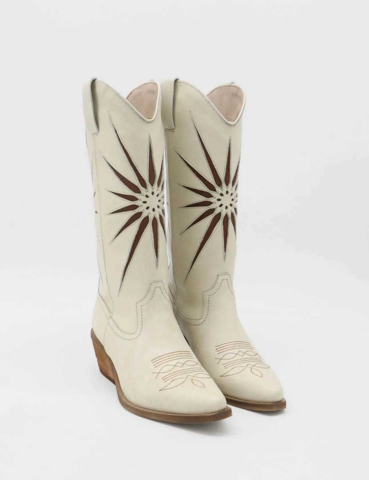 Moonrise western cowboy boots in off white leather womens shoes Denim Boots