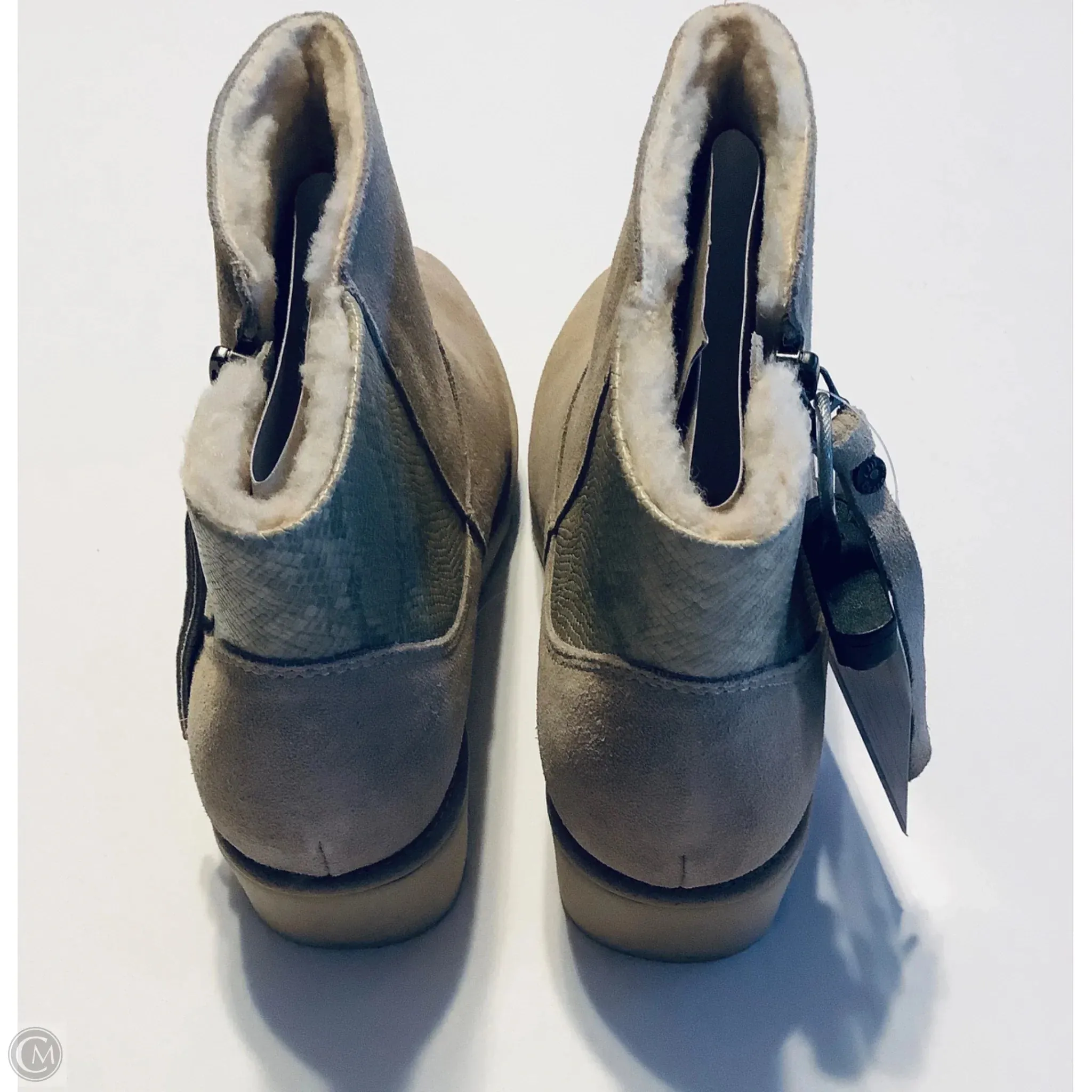 Sparkly Flat Ankle Boots Boots Ankle Flats By Bearpaw In Tan, Size: 7