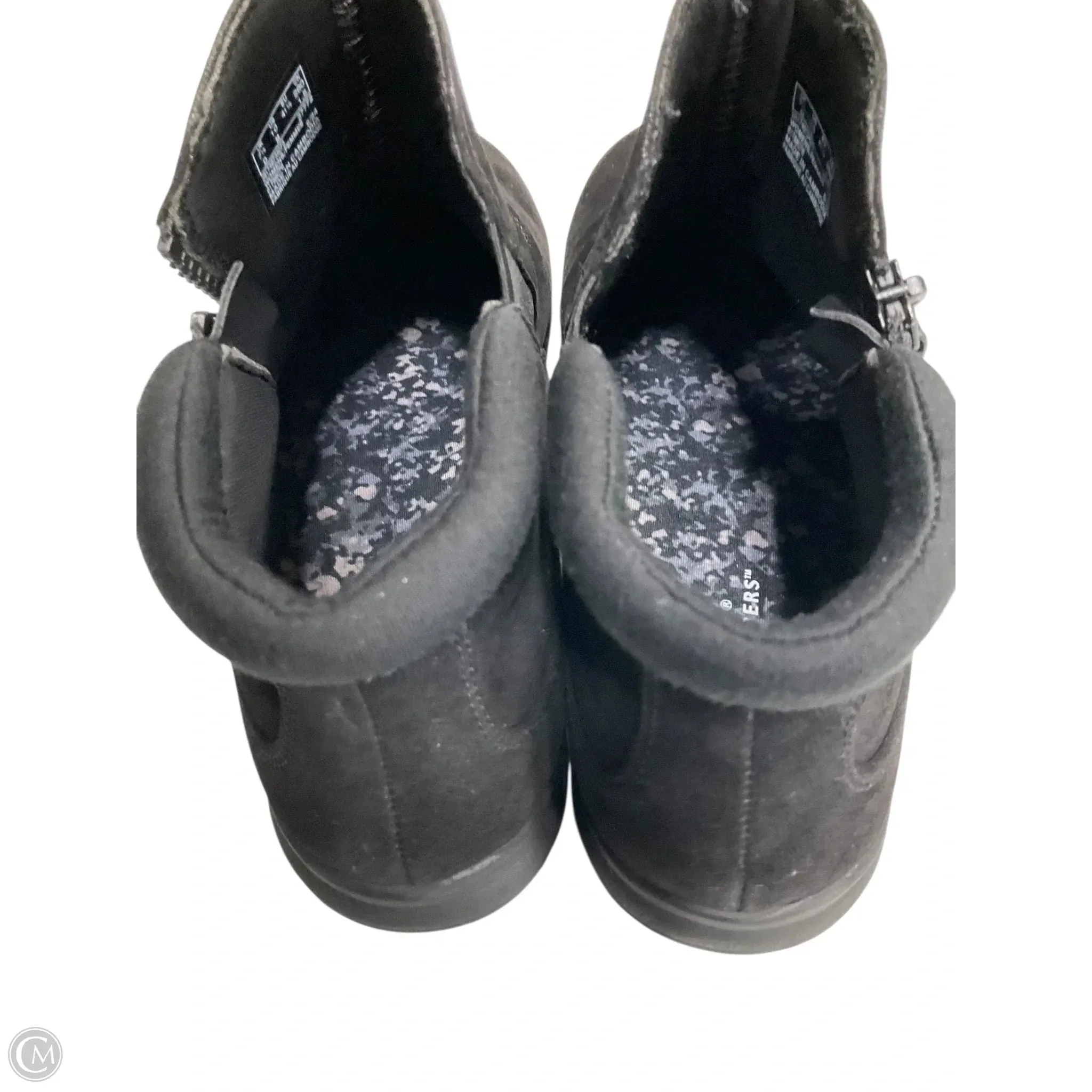 Low Heel Chelsea Ankle Boots Boots Ankle Flats By Clarks In Black, Size: 10