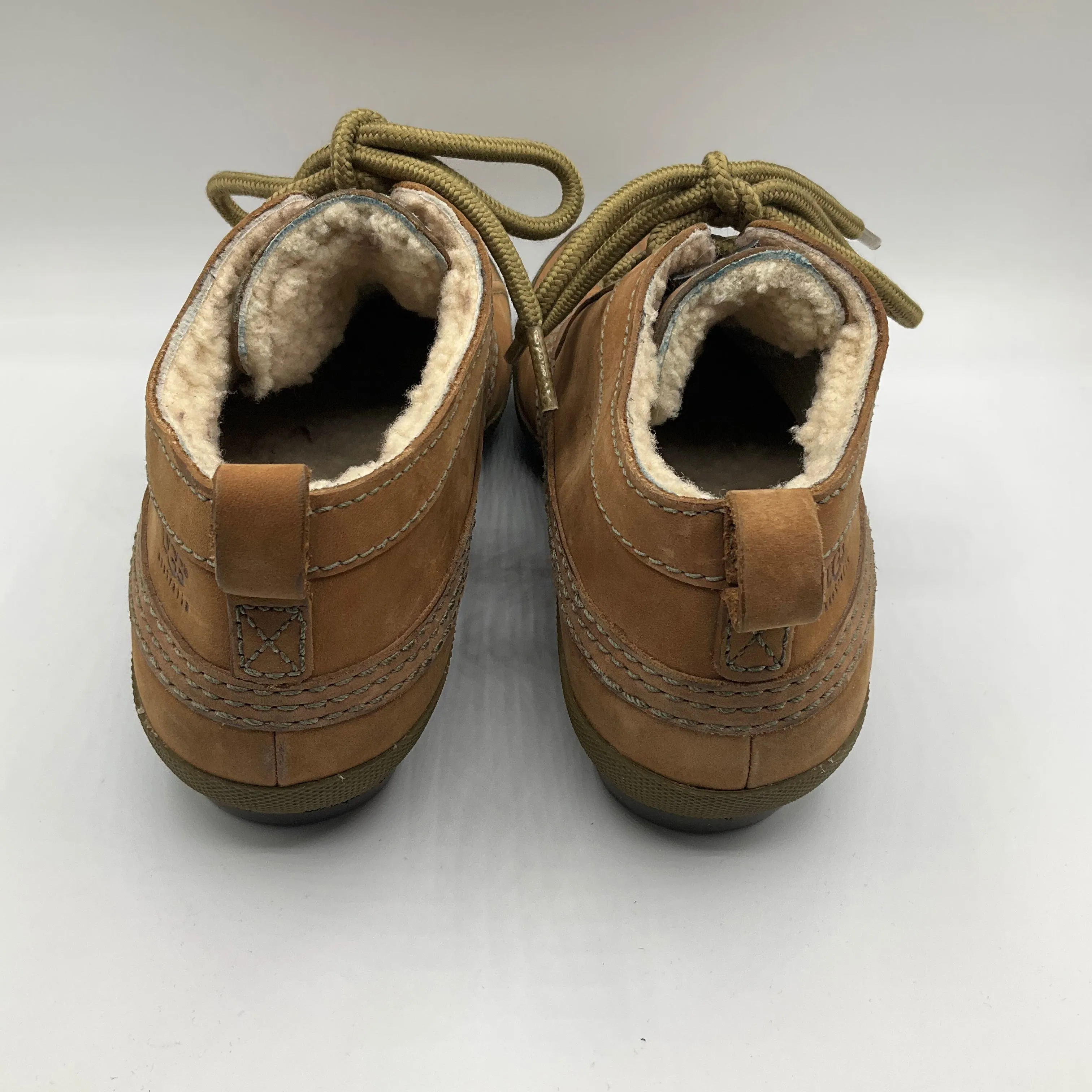 Ankle Boots Fur Lined Waterproof Boots Ankle Flats By Ugg In Tan, Size: 8