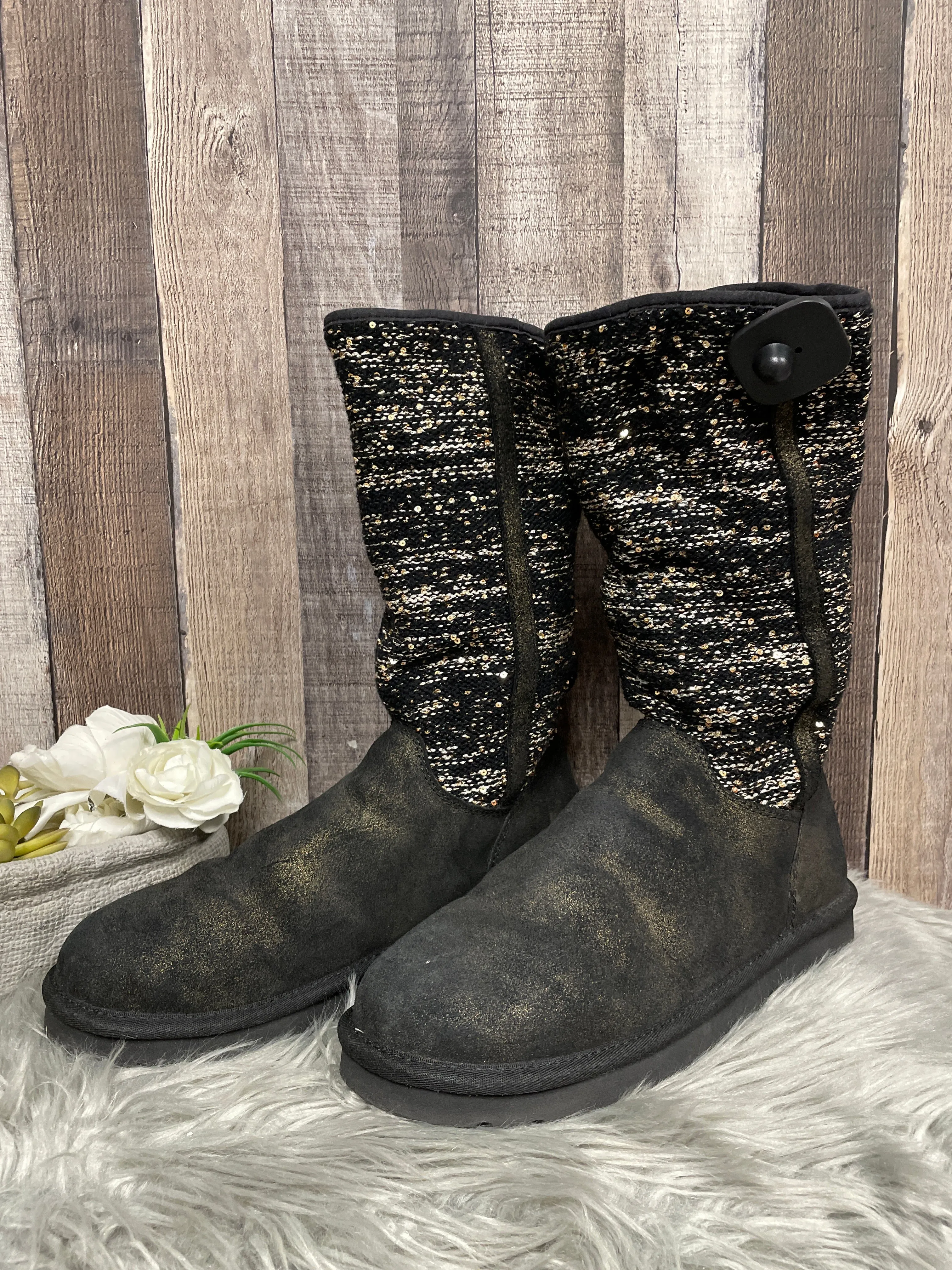 Ankle Boots Styling Boots Ankle Flats By Ugg  Size: 11