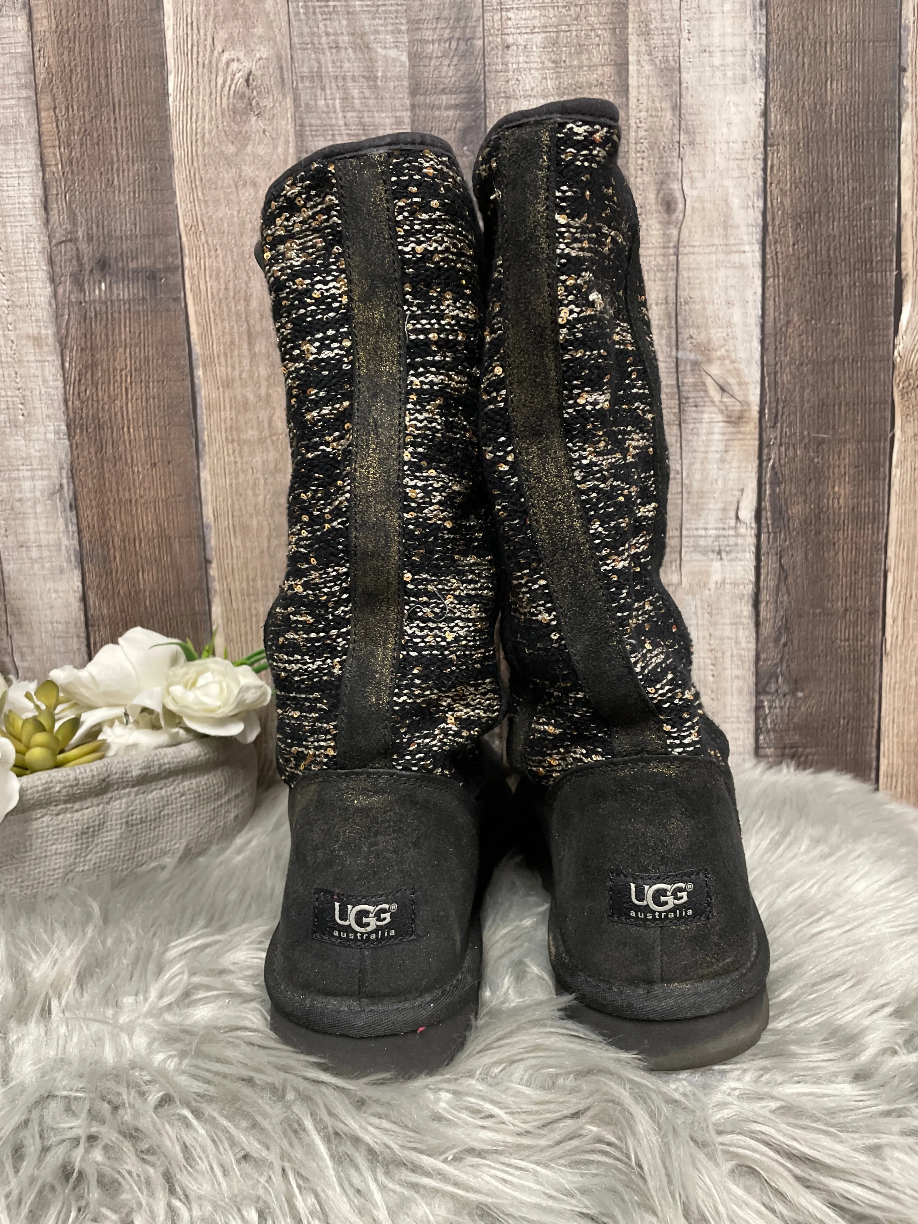 Ultra Low Ankle Boots Boots Ankle Flats By Ugg  Size: 11