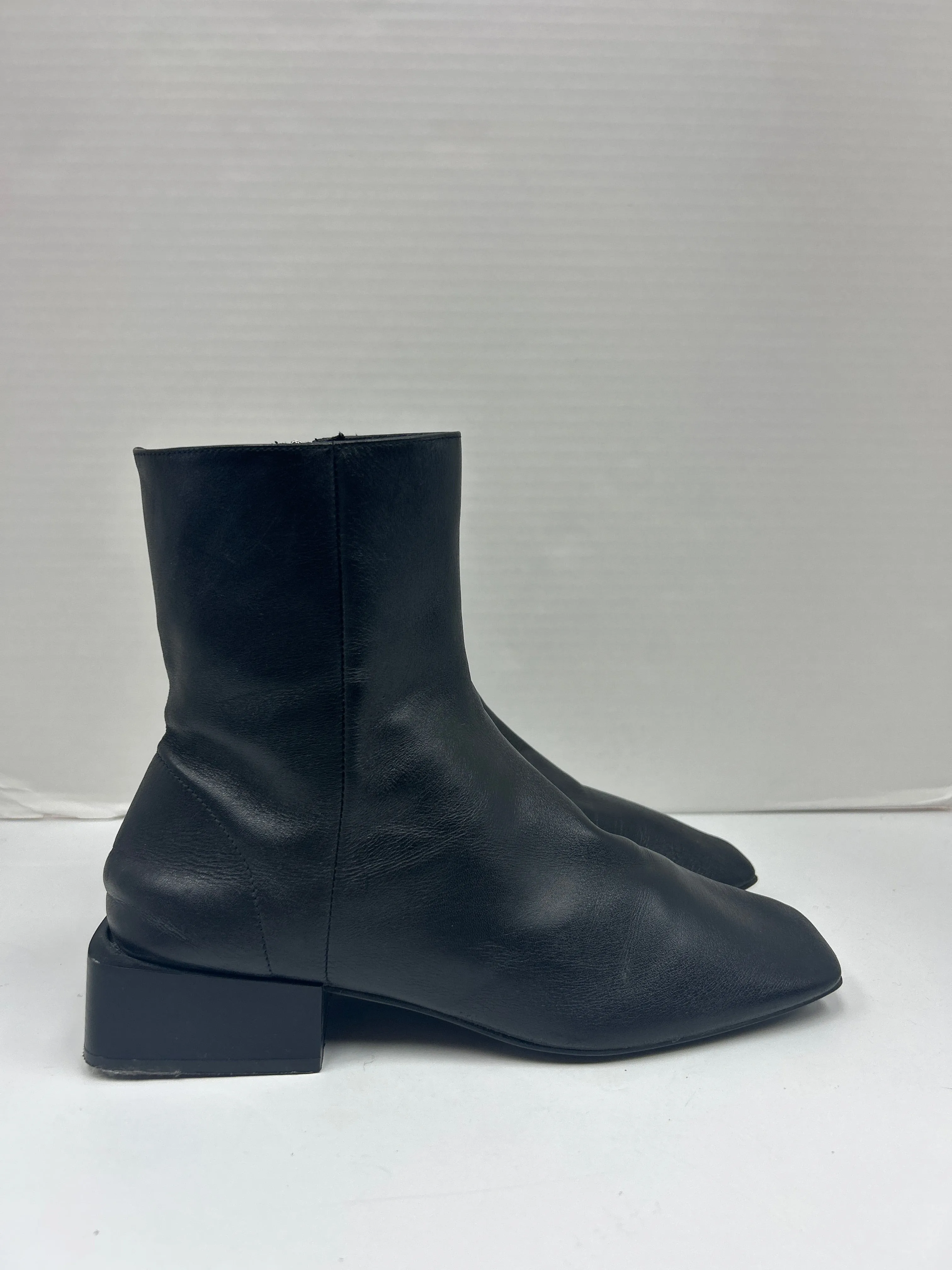Steve Madden Boots Ankle Boots Ankle Flats By Zara In Black, Size: 6.5