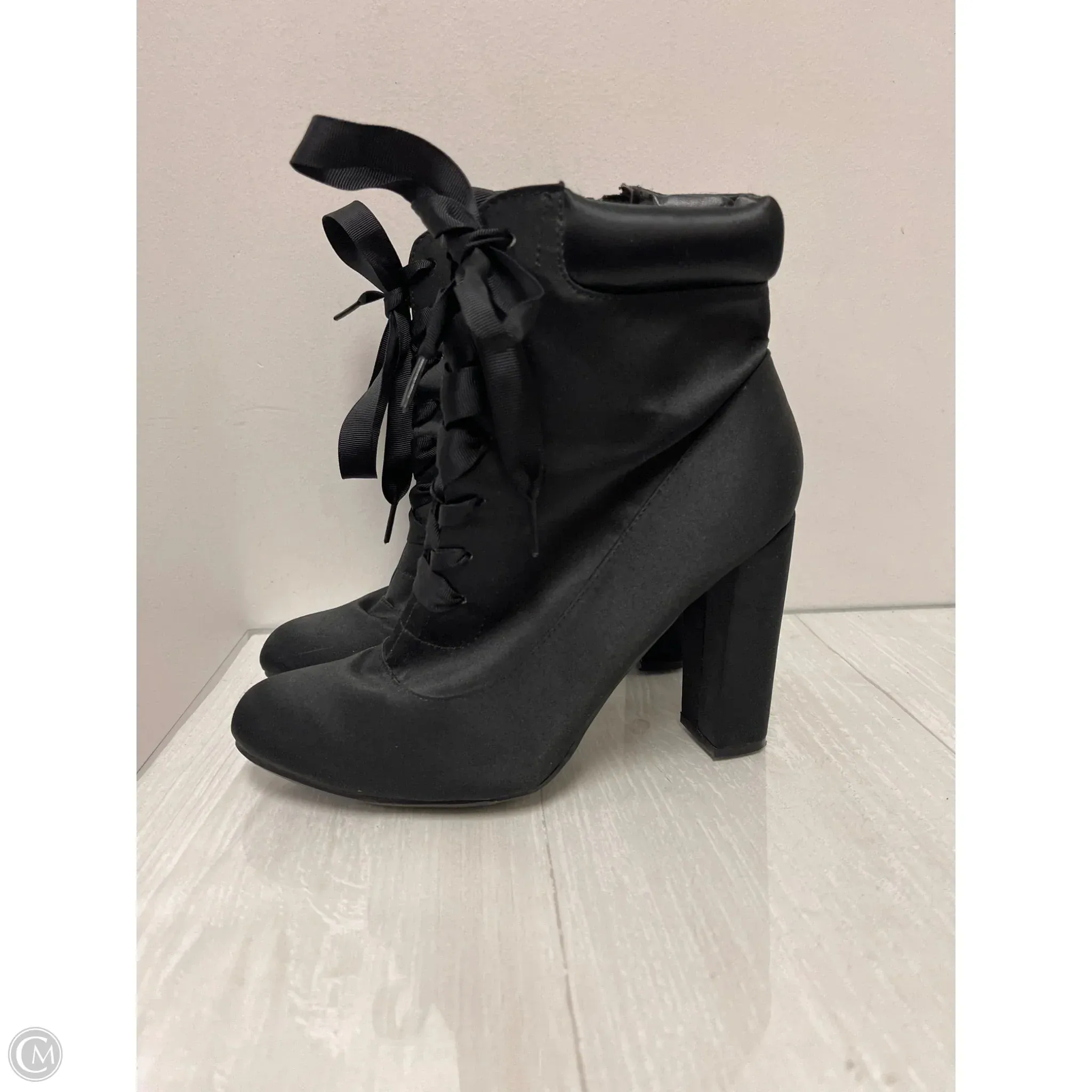 Victorian Ankle Boots Boots Ankle Heels By Bamboo In Black, Size: 8