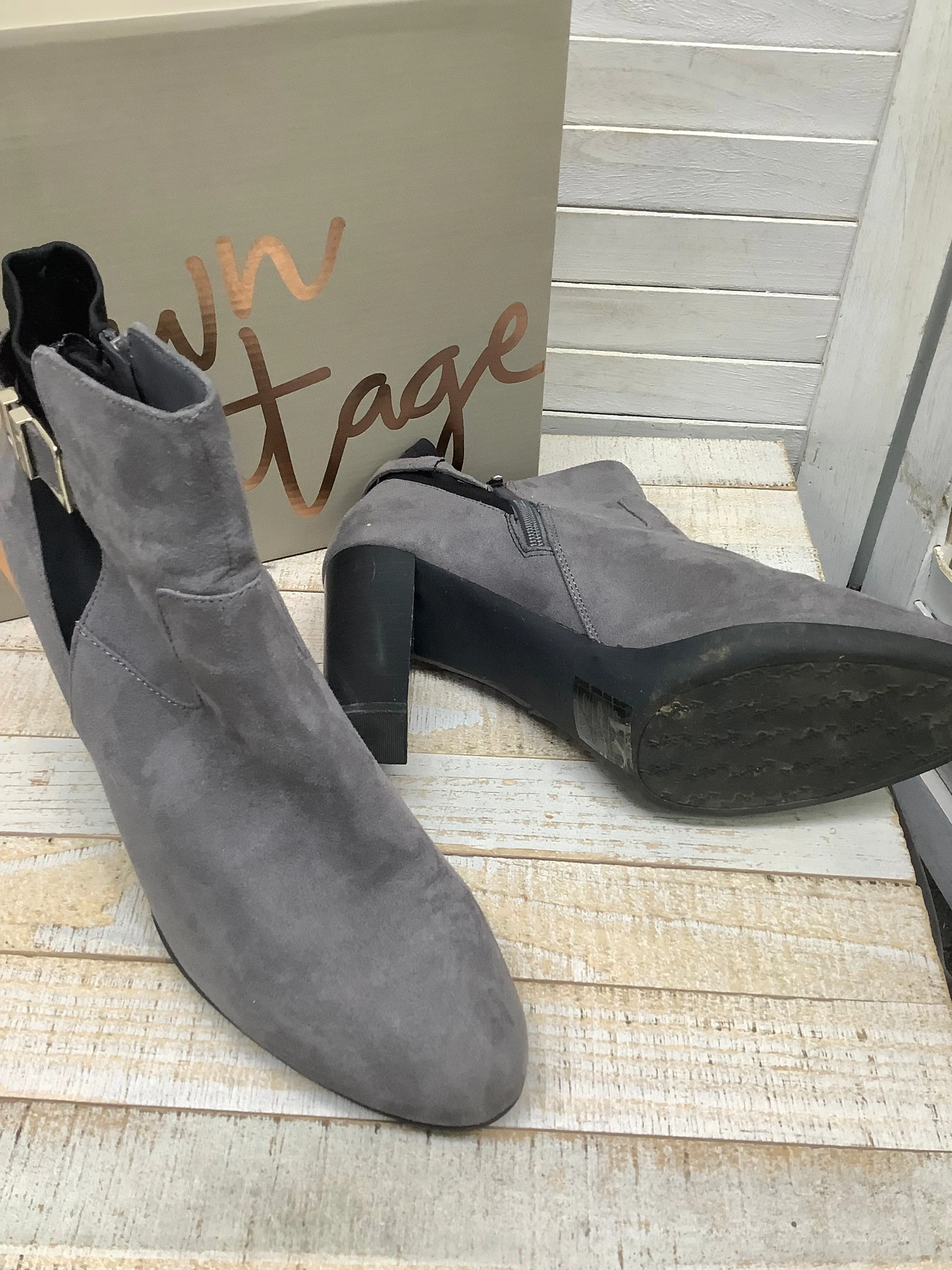 Ankle Boots With Pearls Boots Ankle Heels By Crown Vintage In Grey, Size: 11