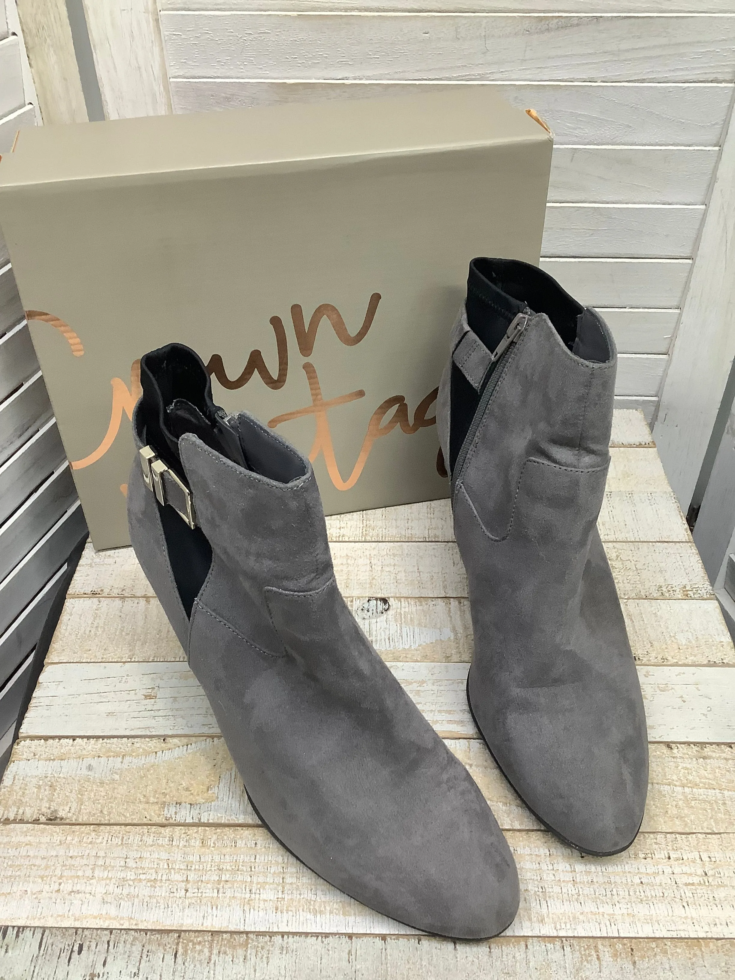 Ankle Boots With Faux Fur Boots Ankle Heels By Crown Vintage In Grey, Size: 11