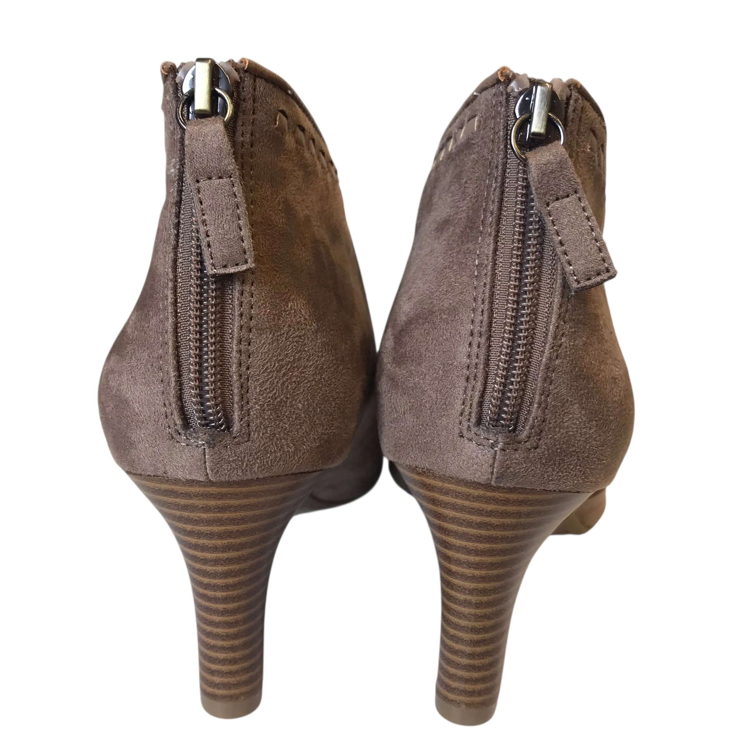 BOOTS ANKLE HEELS by LIFE STRIDE in BEIGE, Size:9.5 Walking Boots With Good Ankle Support