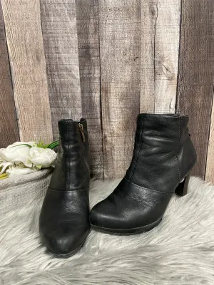 Lovely Vibe Ankle Boots Boots Ankle Heels By Paul Green  Size: 7
