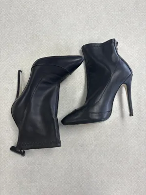 Expensive Ankle Boots BOOTS ANKLE HEELS by PRETTY LITTLE THING In BLACK, Size: 6