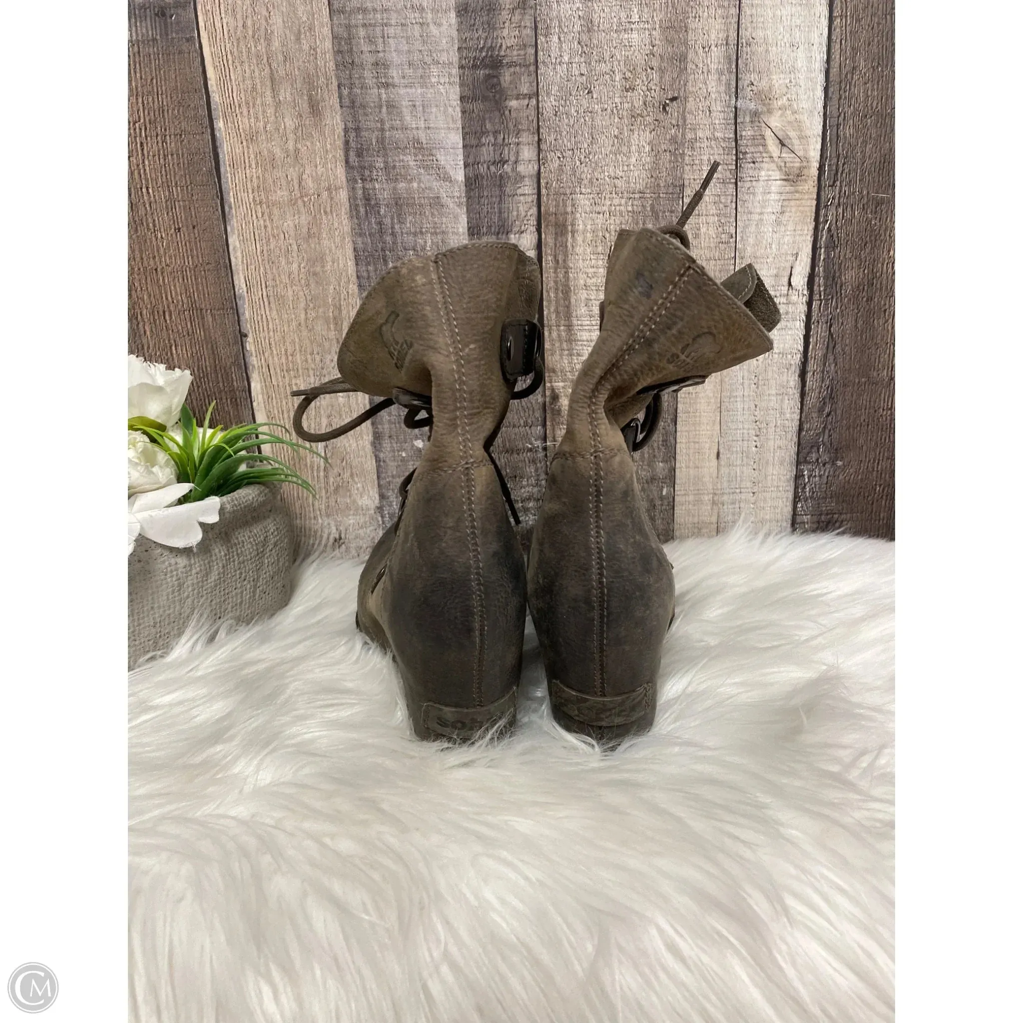 Boots Ankle Heels By Sorel In Taupe, Size: 6 Ankle Boots With Grip Sole