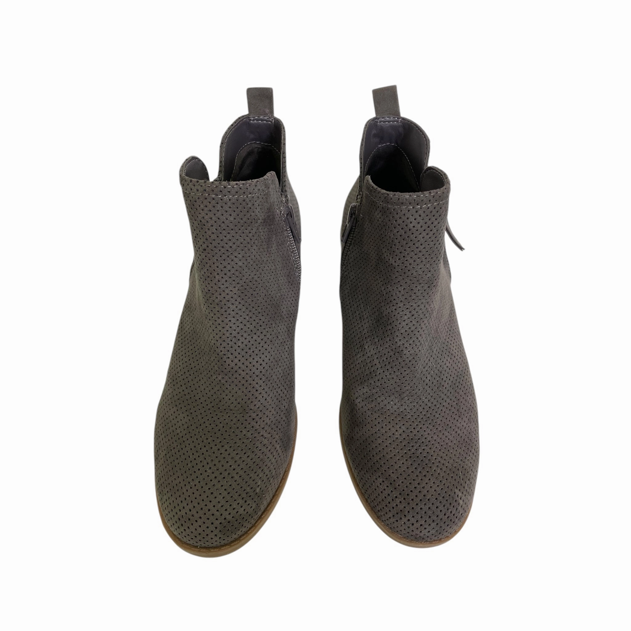 Ankle Boots Patent Boots Ankle Flats By Universal Thread In Grey, Size:8