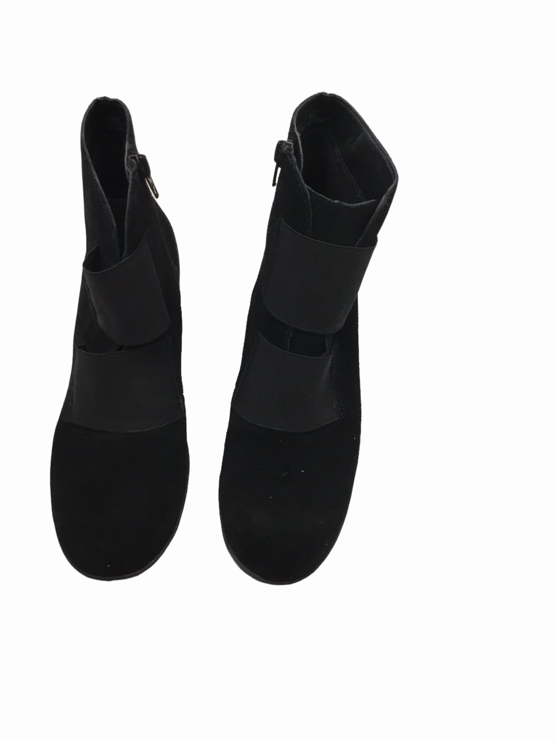 Animal Print Flat Ankle Boots Boots Ankle Heels By Aerosoles  Size: 6.5