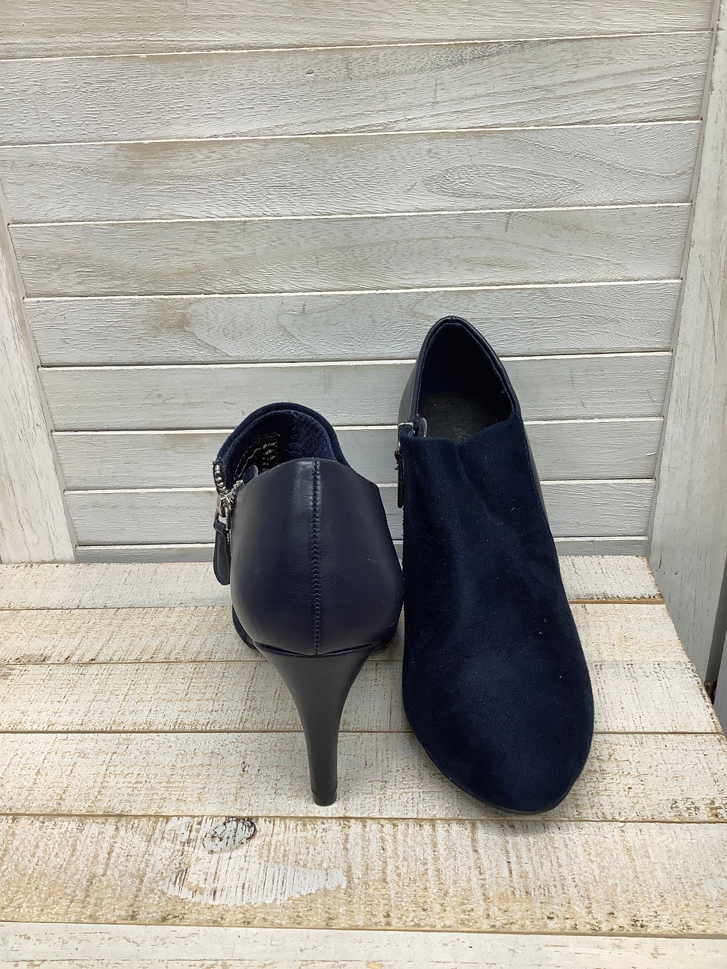 Earth Paige Ankle Boots Boots Ankle Heels By Dexflex  Size: 7.5