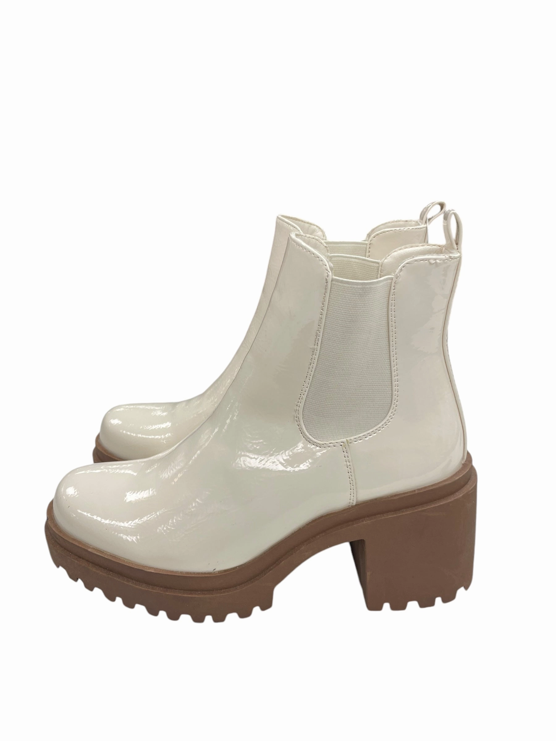 Boots Ankle Heels By Diba In Cream, Size: 9 Patent Ankle Boots