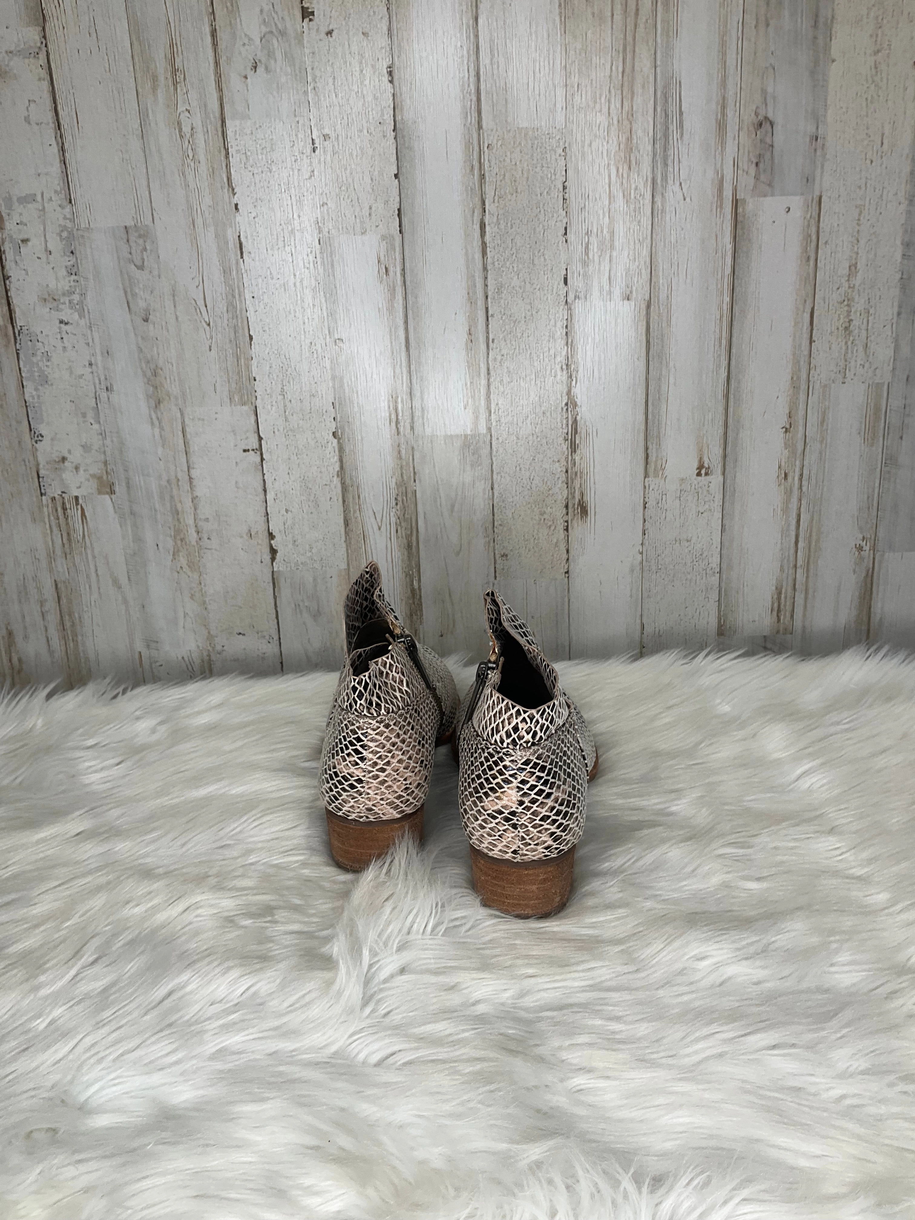 Ankle Boots Size 5.5 Boots Ankle Heels By Gianni Bini  Size: 5.5