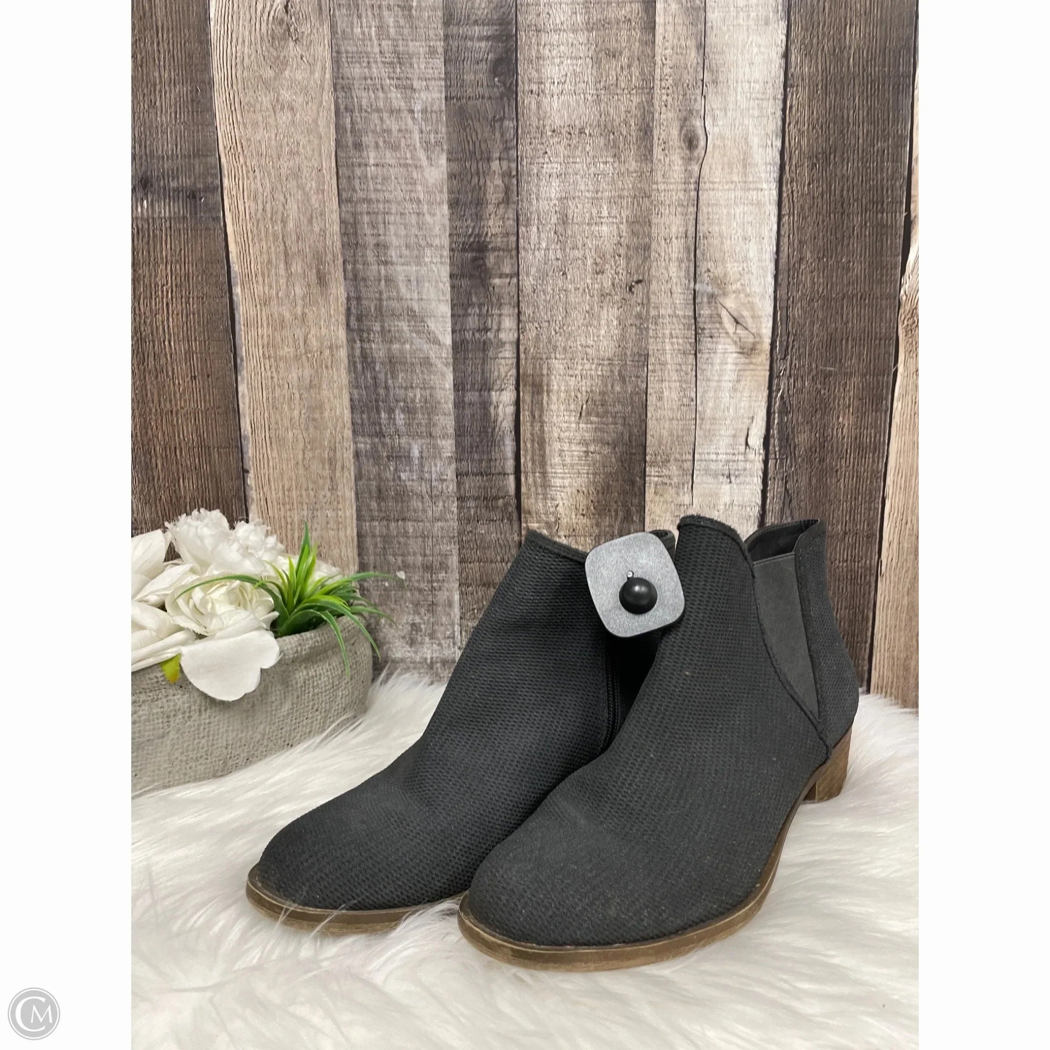Bikers Lite Suede Ankle Boots Class Boots Ankle Heels By Kensie In Grey, Size: 9