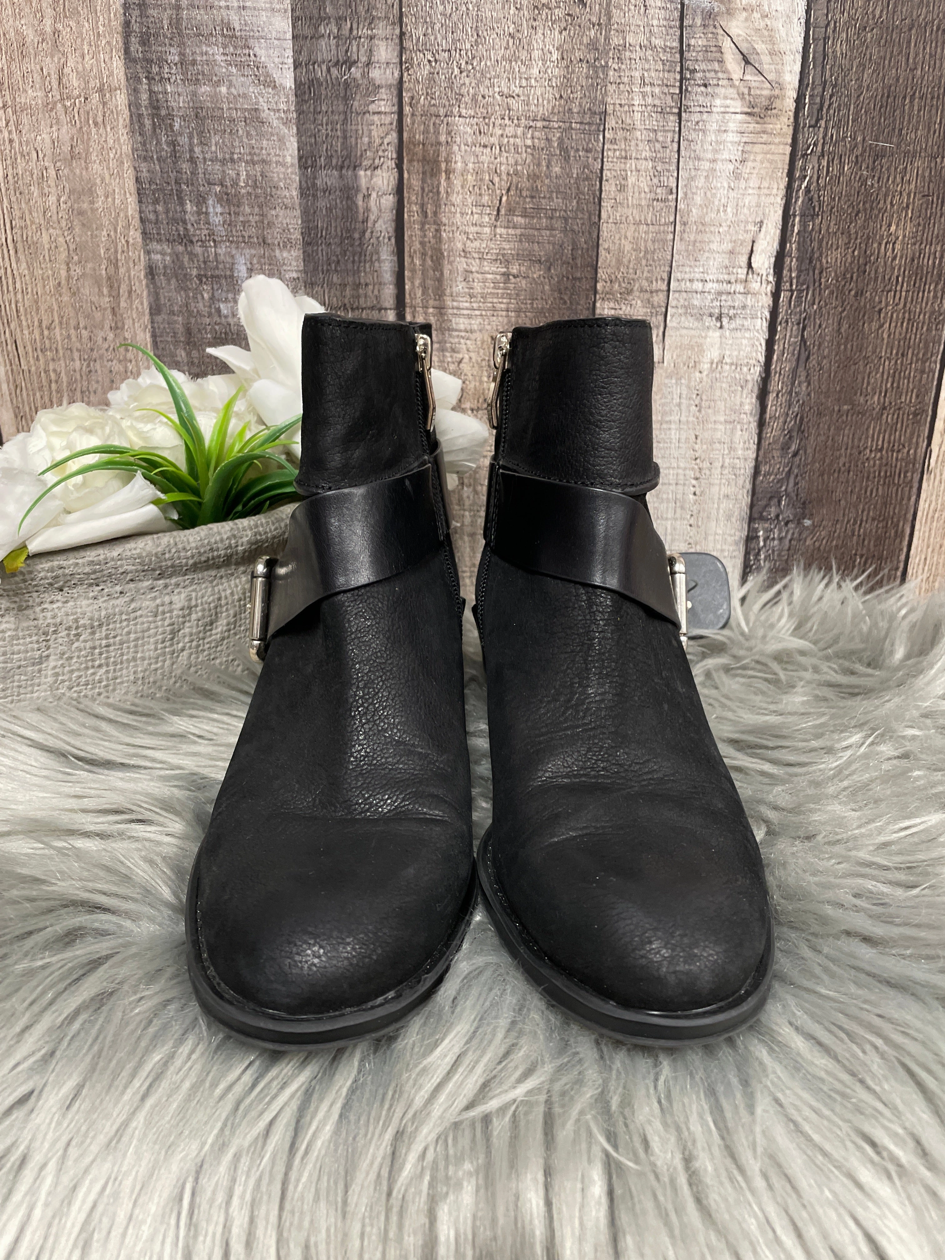 Doc Martens 101 Smooth Leather Ankle Boots → Leather Ankle Boots Boots Ankle Heels By Vince Camuto  Size: 6.5
