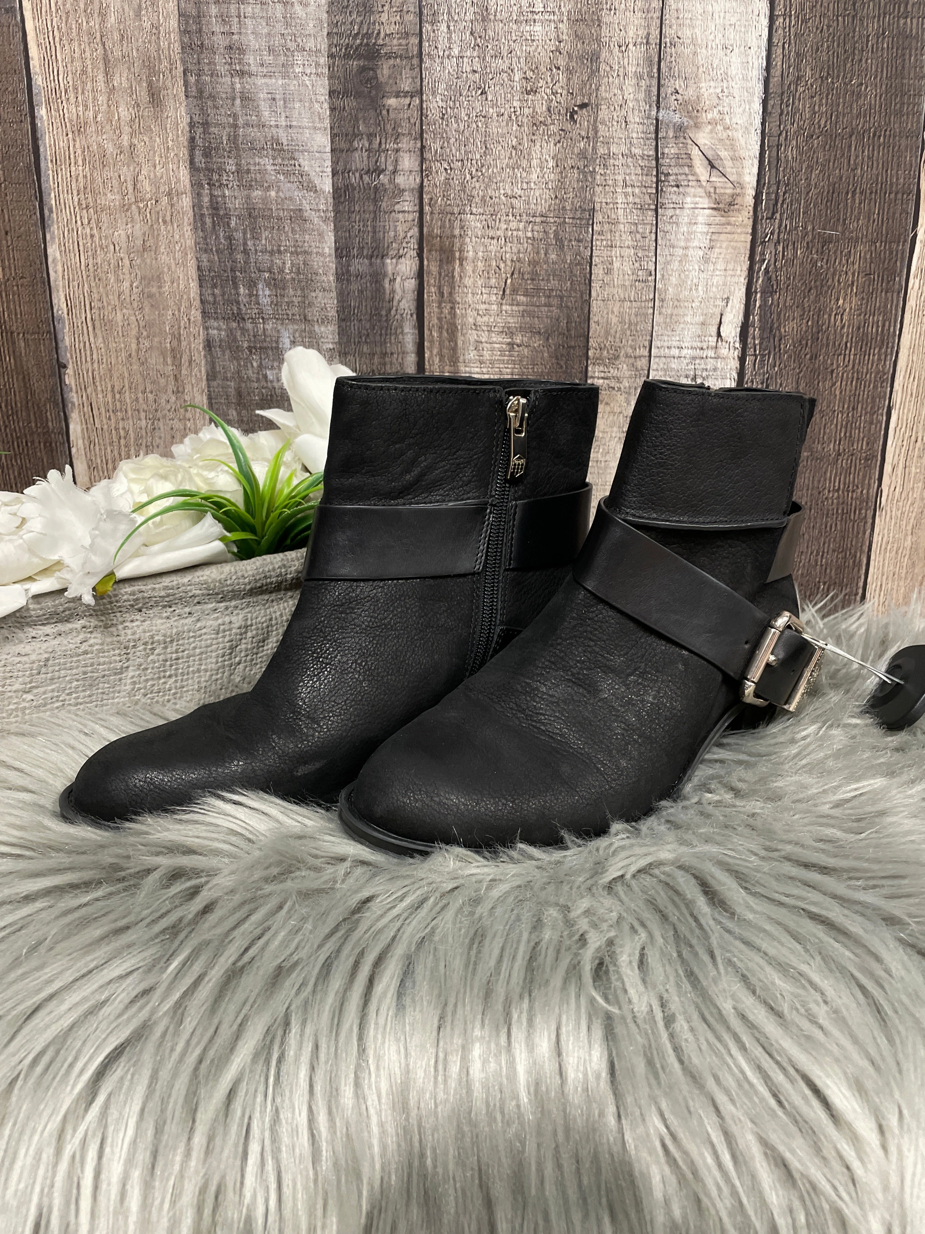 Boots Ankle Heels By Vince Camuto  Size: 6.5 Flat Moccasin Ankle Boots