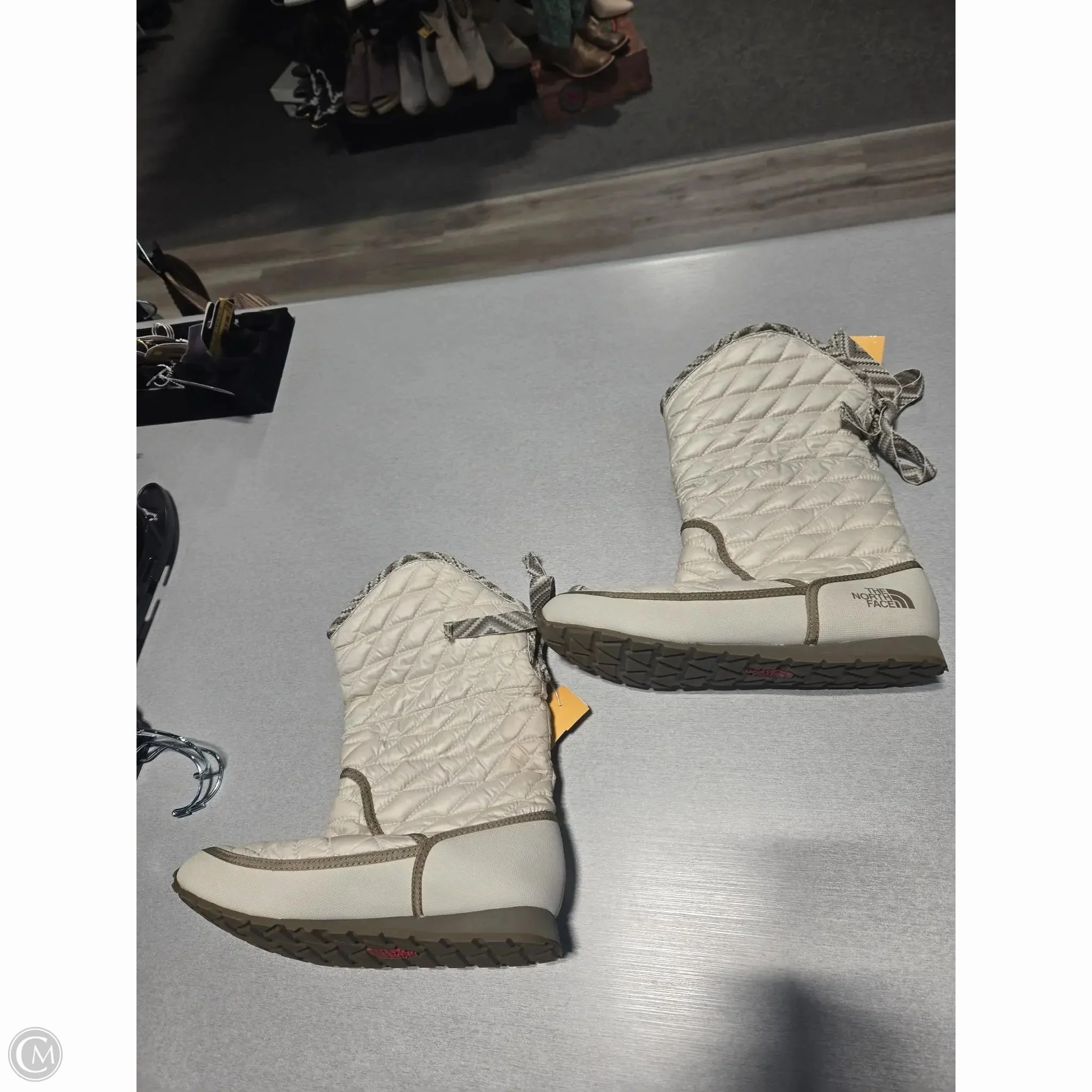 Boots Snow By The North Face In Cream, Size: 8 Amazon Work Boots