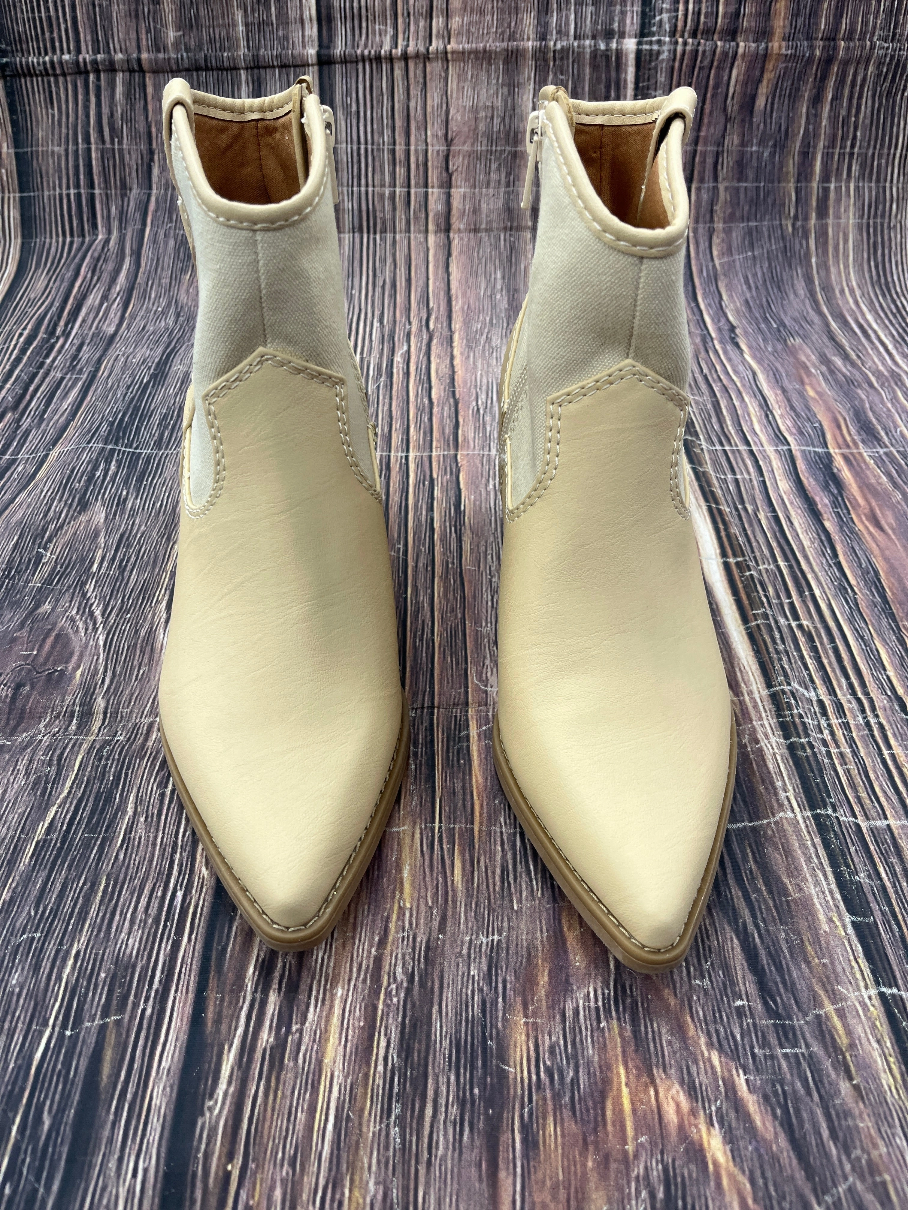 Composite Safety Boots Vs Steel Toe Boots Western By Universal Thread In Yellow, Size: 7