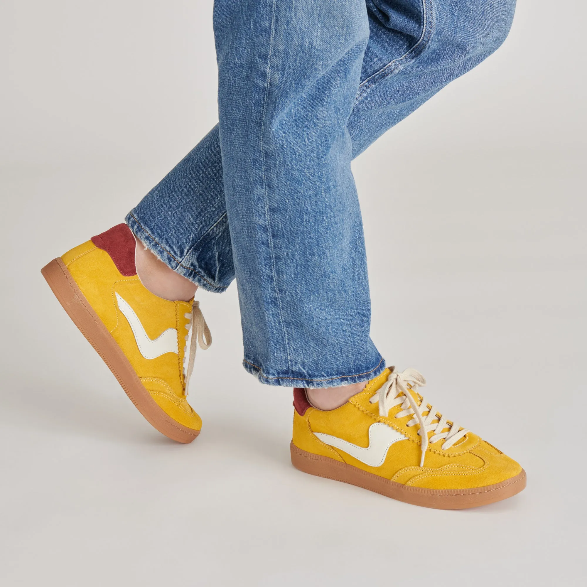 NOTICE SNEAKERS MUSTARD SUEDE Mia Mia Sneakers