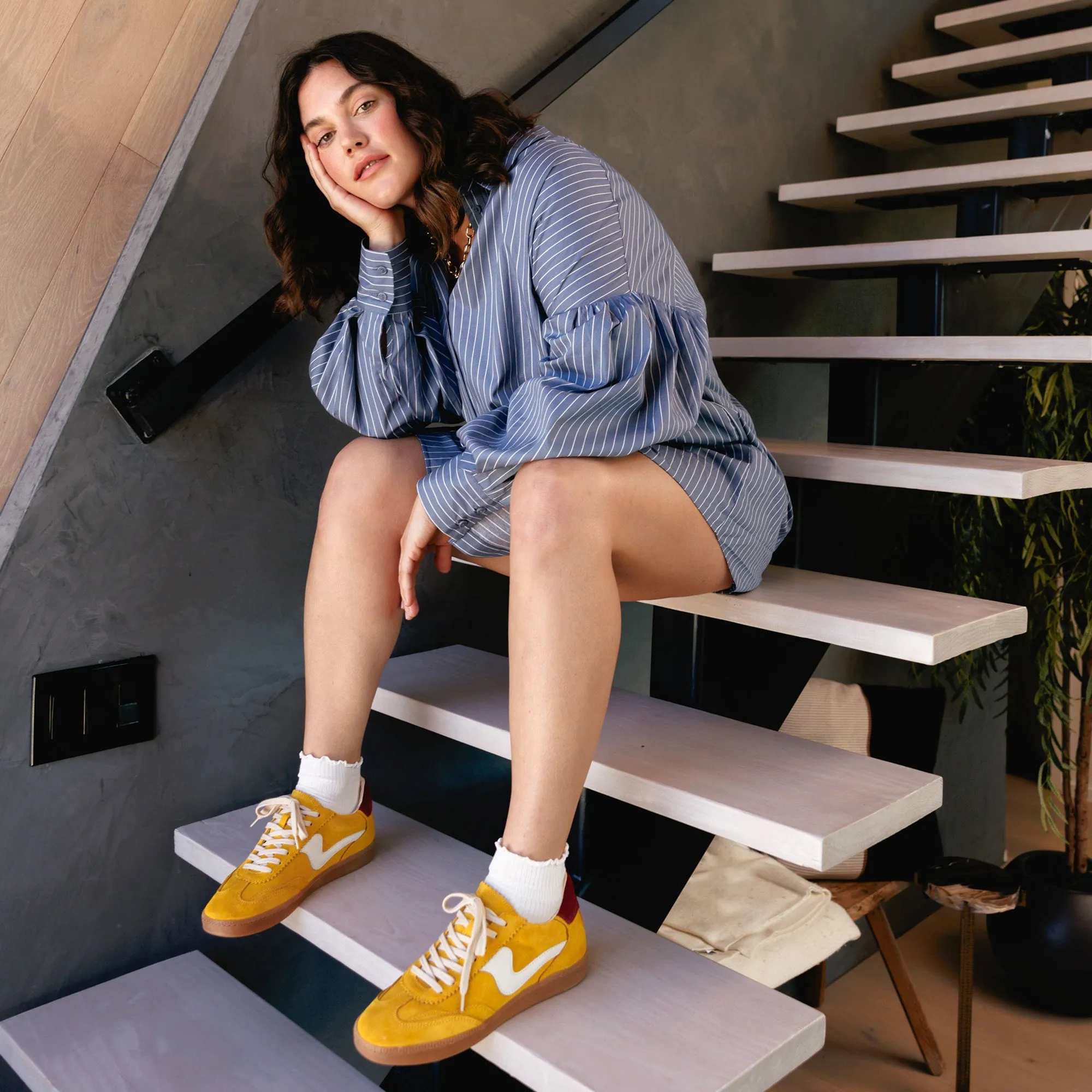 NOTICE SNEAKERS MUSTARD SUEDE Phillies Sneakers