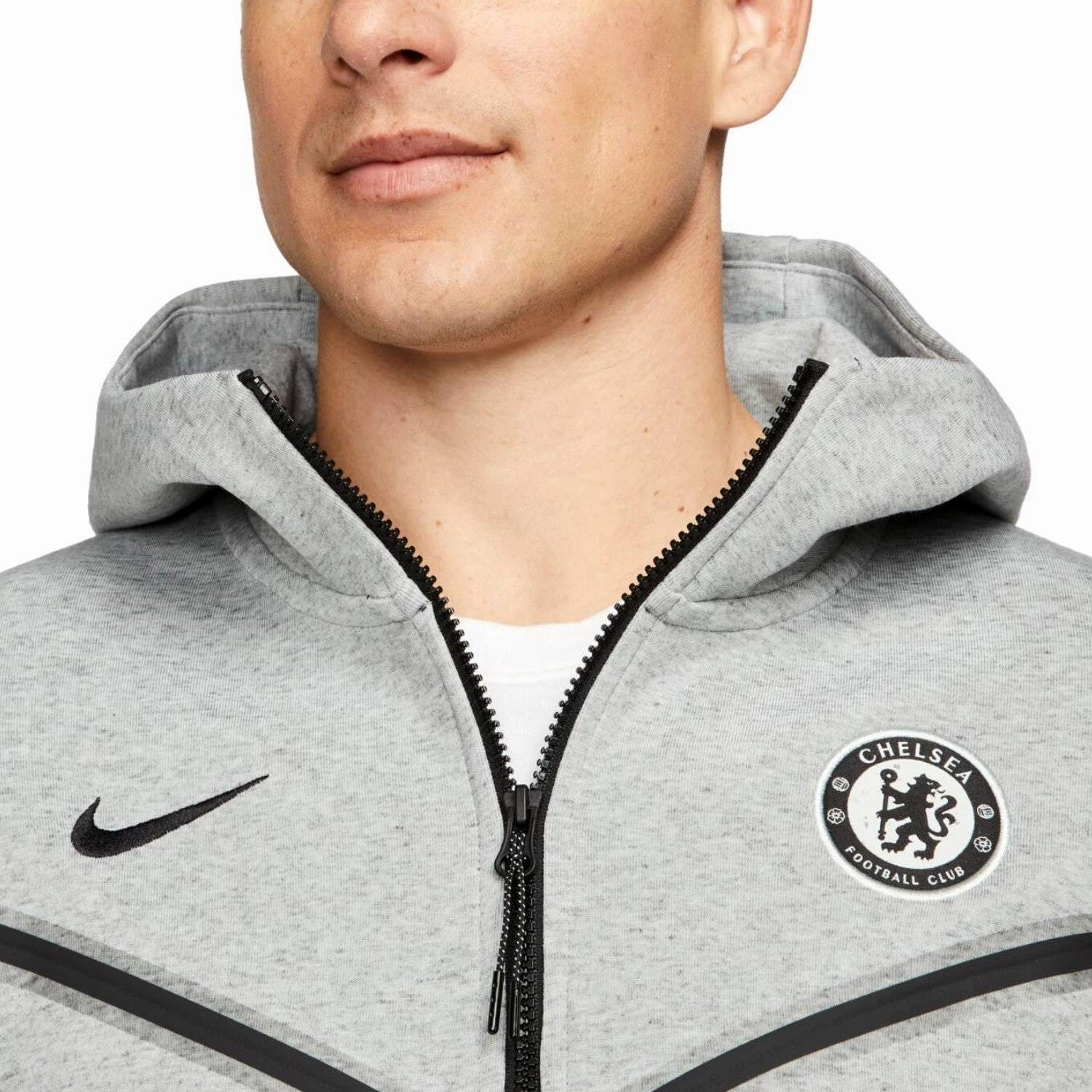 Milwaukee Boots Chelsea FC grey Tech Fleece presentation jacket 2023/24 - Nike