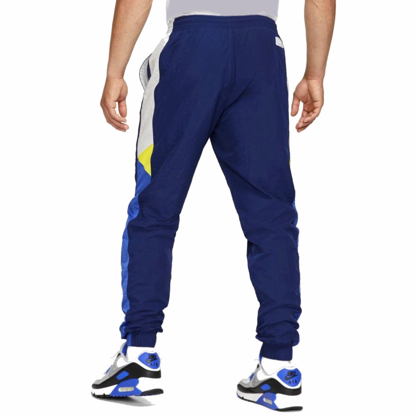 Chelsea FC Windrunner woven presentation tracksuit 2022 - Nike Cowboy Boots Snakeskin