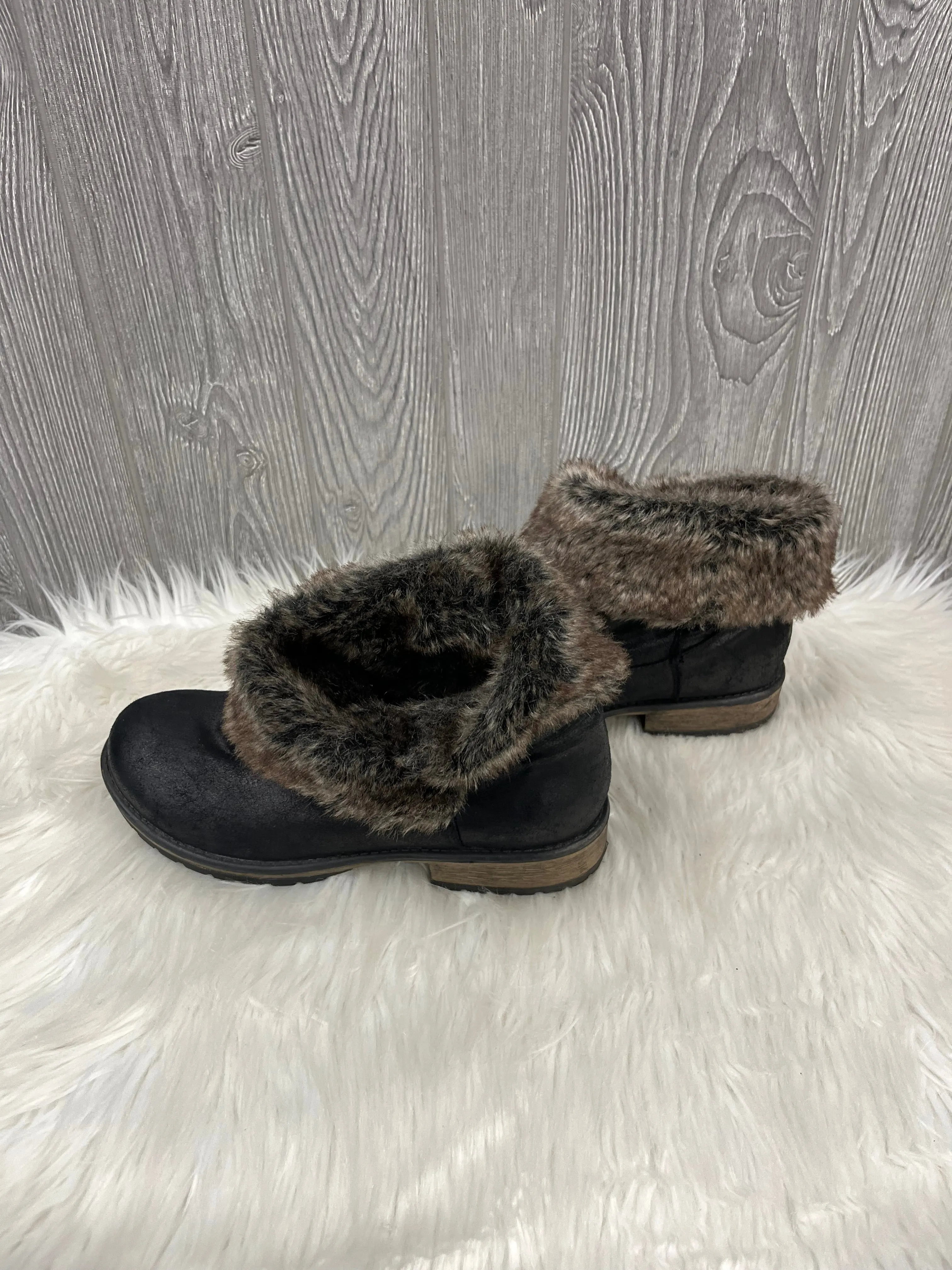 Tamaris Ankle Boots Boots Ankle Flats By Candies In Black, Size: 10