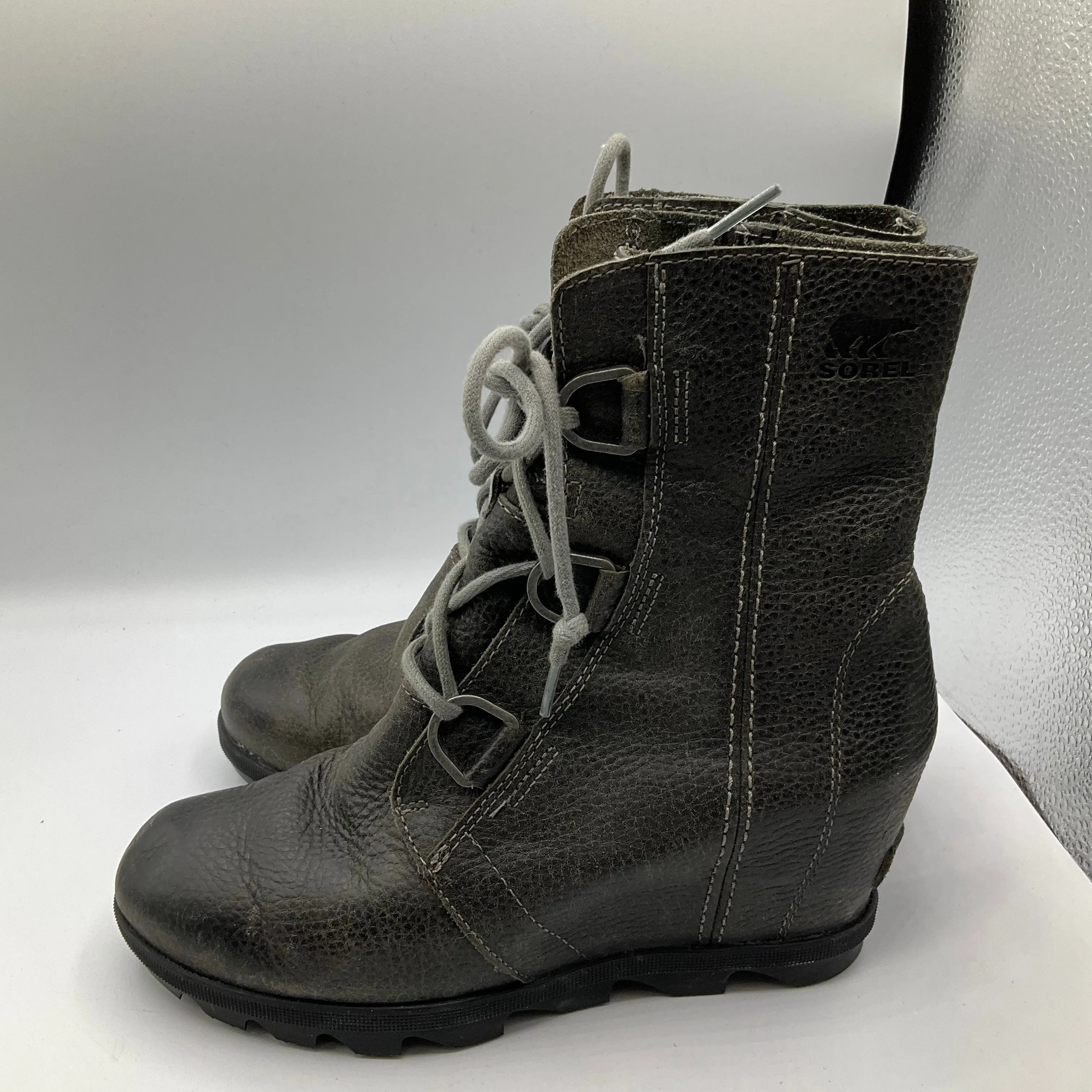 Heeled Leather Square Toe Ankle Boots Boots Ankle Heels By Sorel In Grey, Size: 8.5