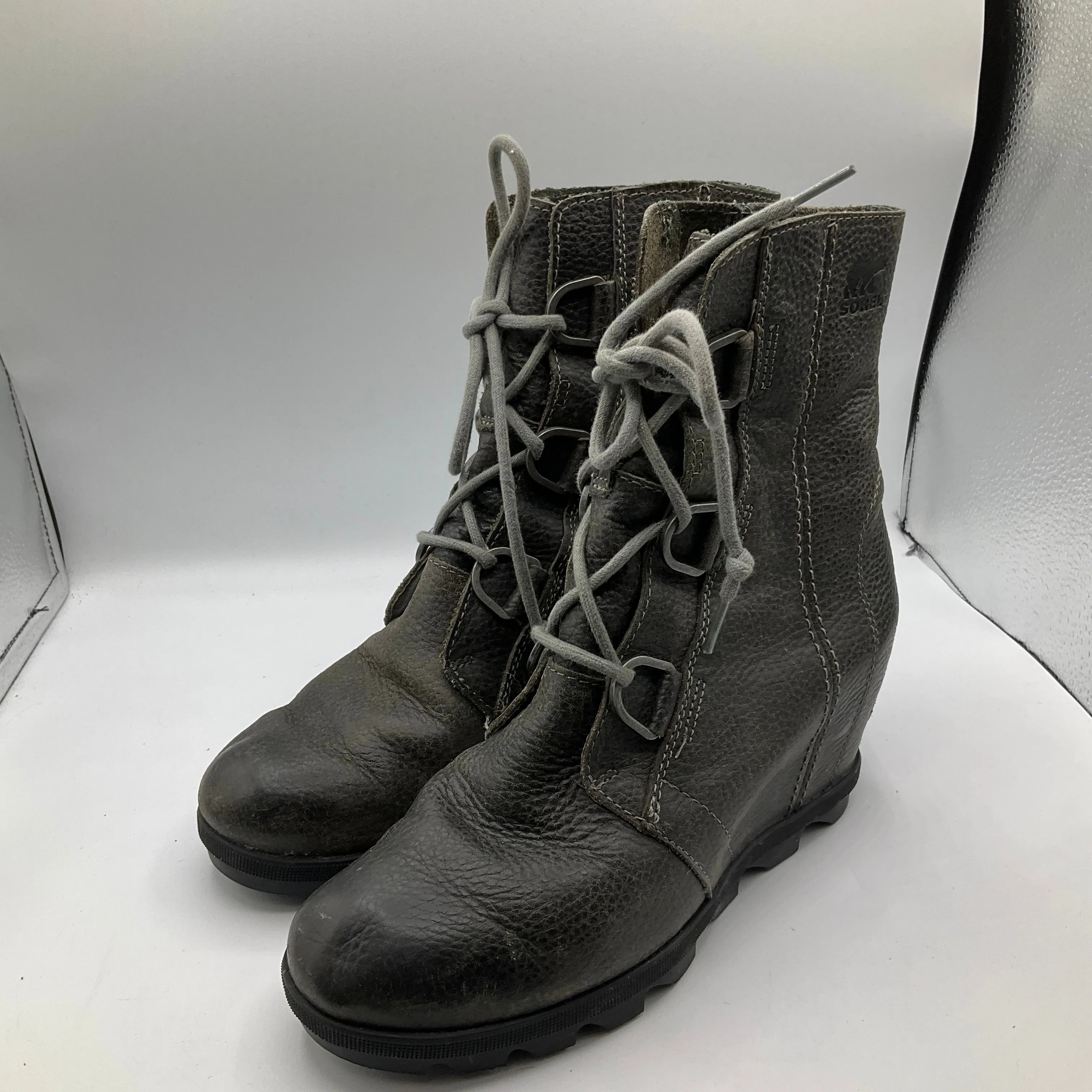 Ramon Ankle Boots Boots Ankle Heels By Sorel In Grey, Size: 8.5