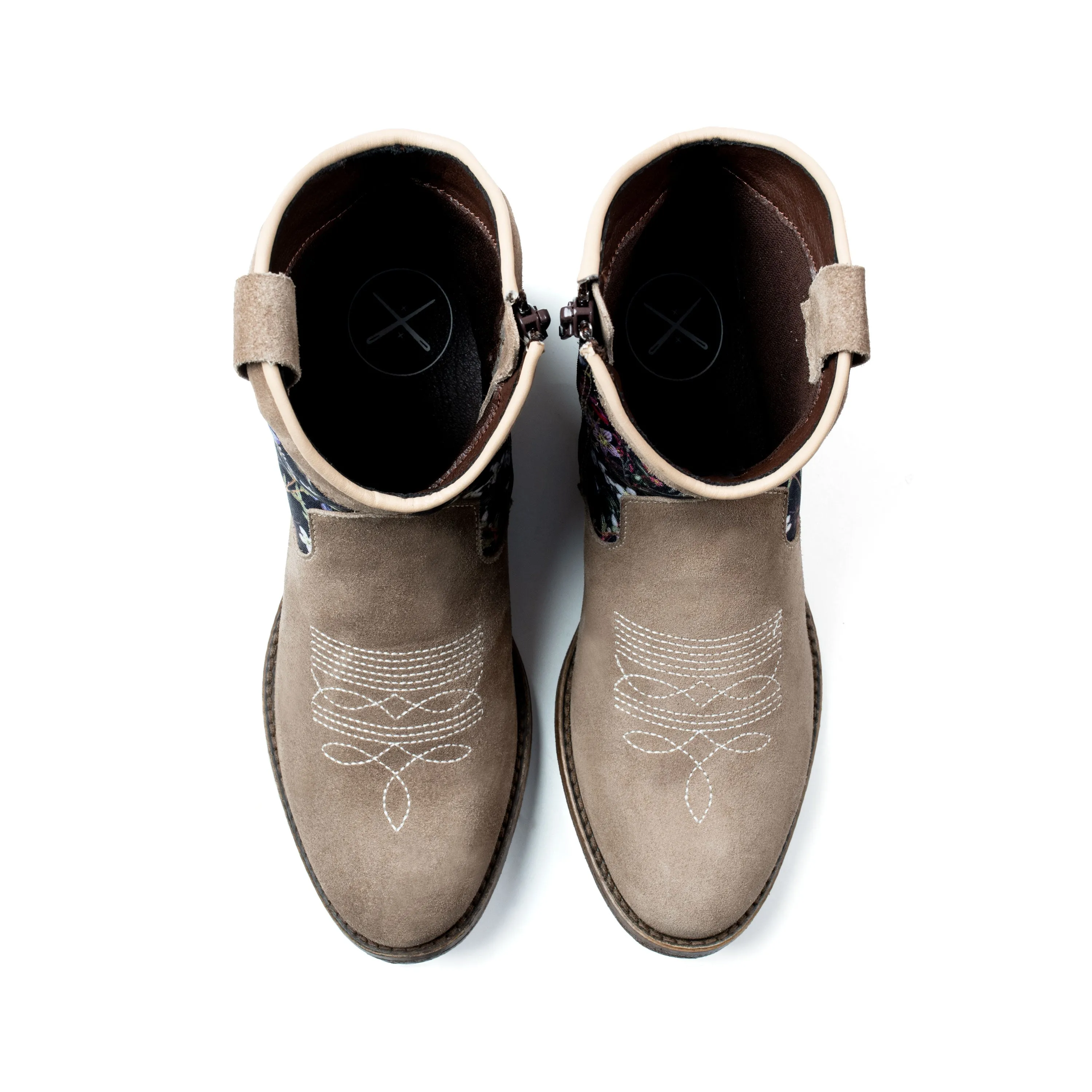 Pointed Toe Cowgirl Boots Monterey Black Western Boot