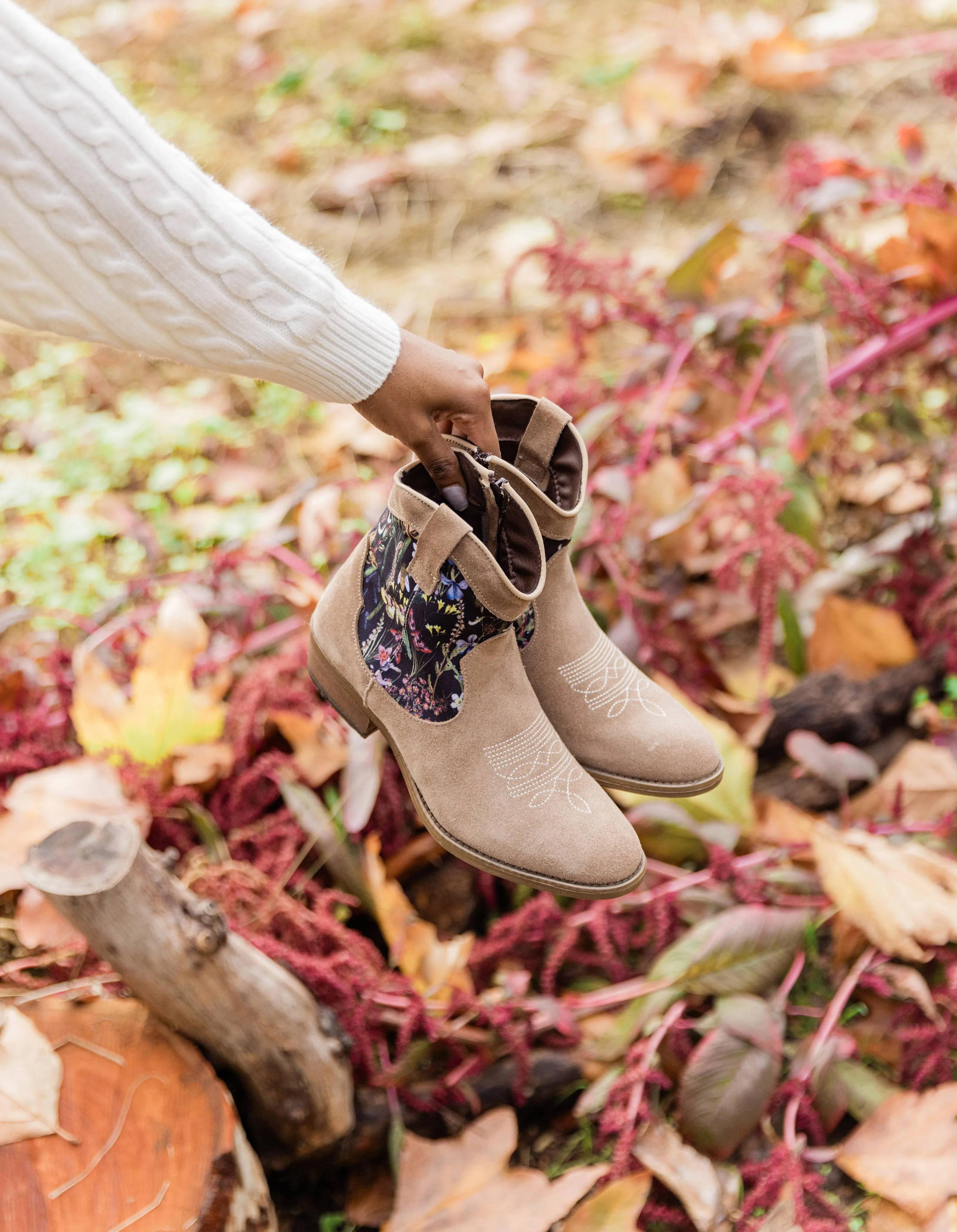 Monterey Black Western Boot Platform High Heel Boots