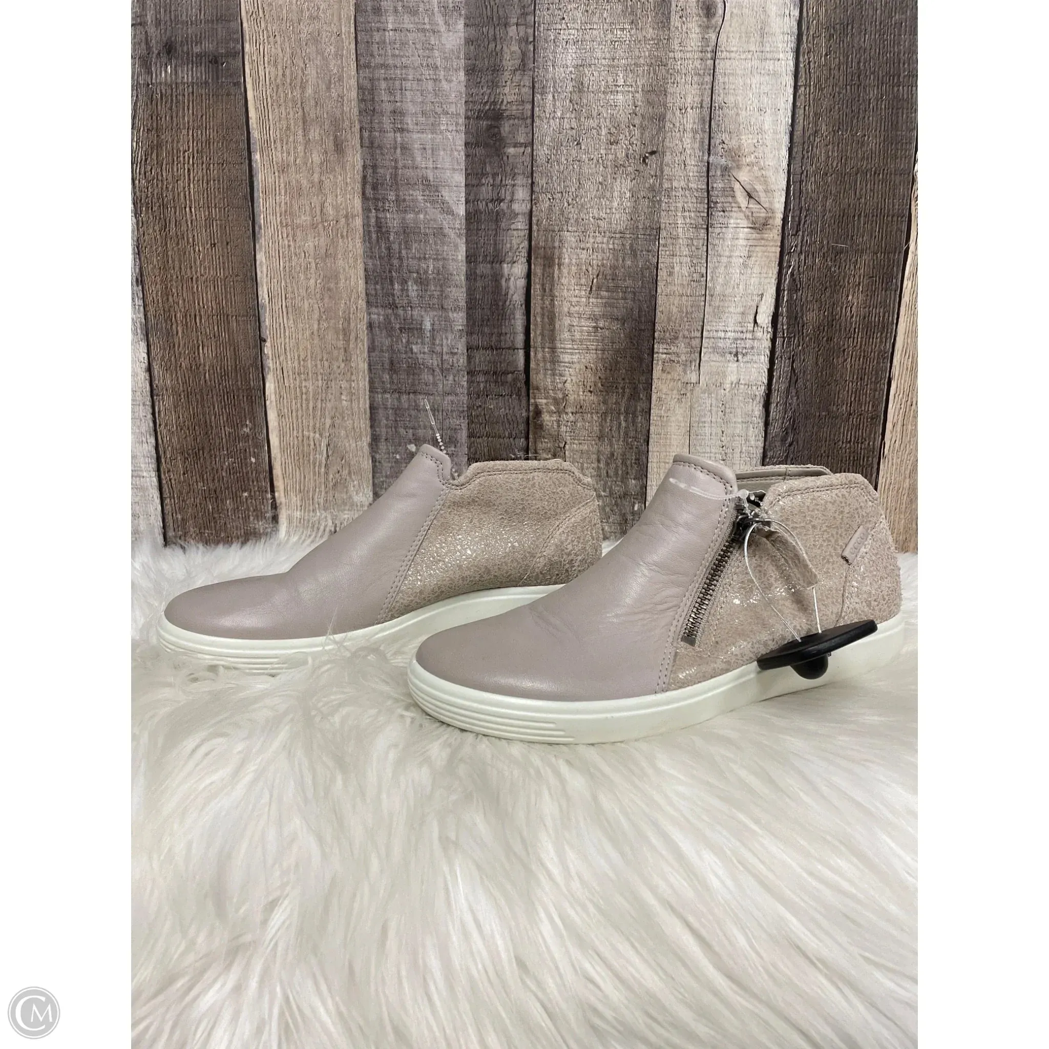 Boots Ankle Flats By Ecco In Grey, Size: 6 Leather Ankle Boots With Elastic