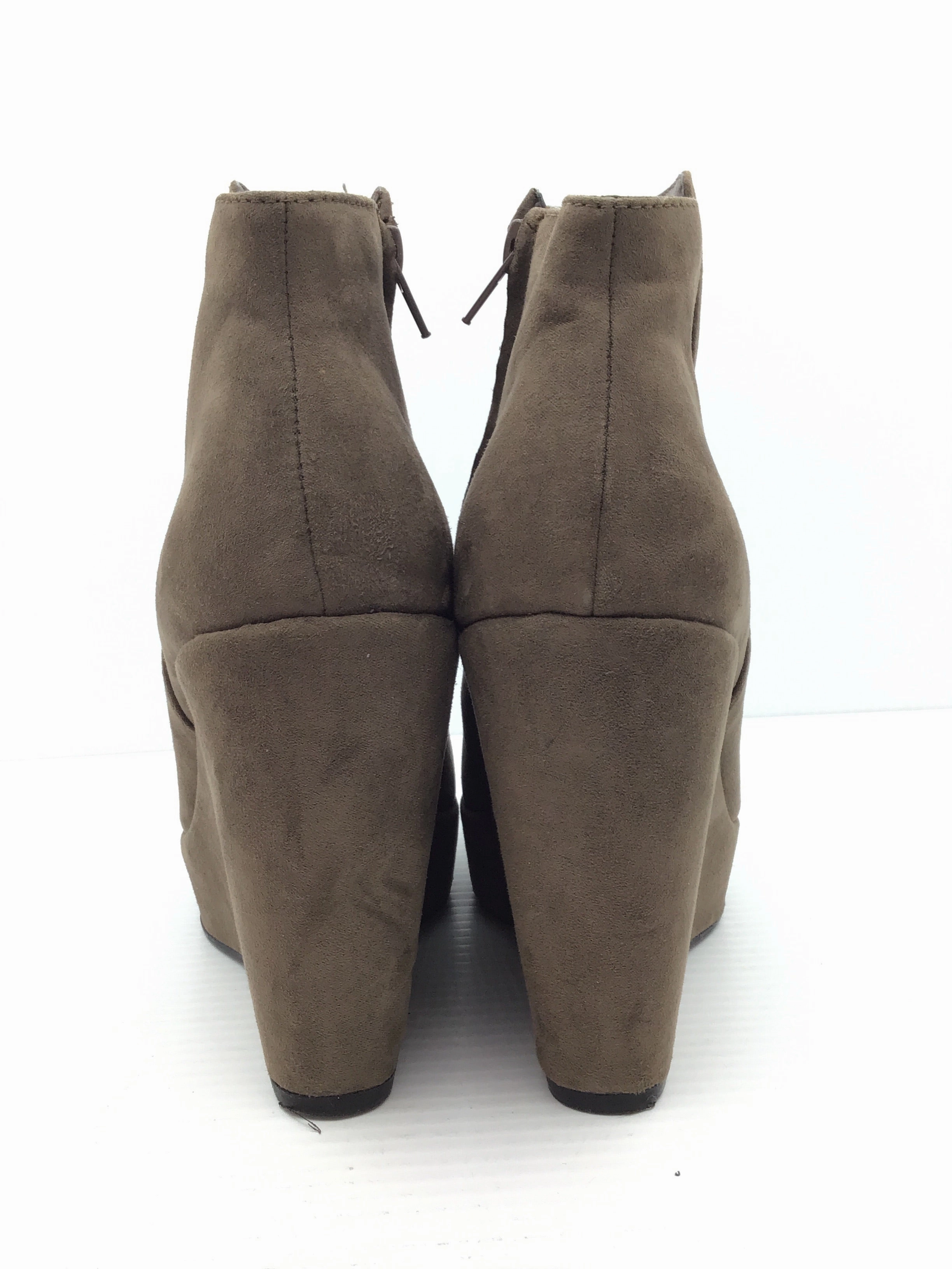 Snake Print Block Heel Ankle Boots Boots Ankle Heels By Forever 21  Size: 8