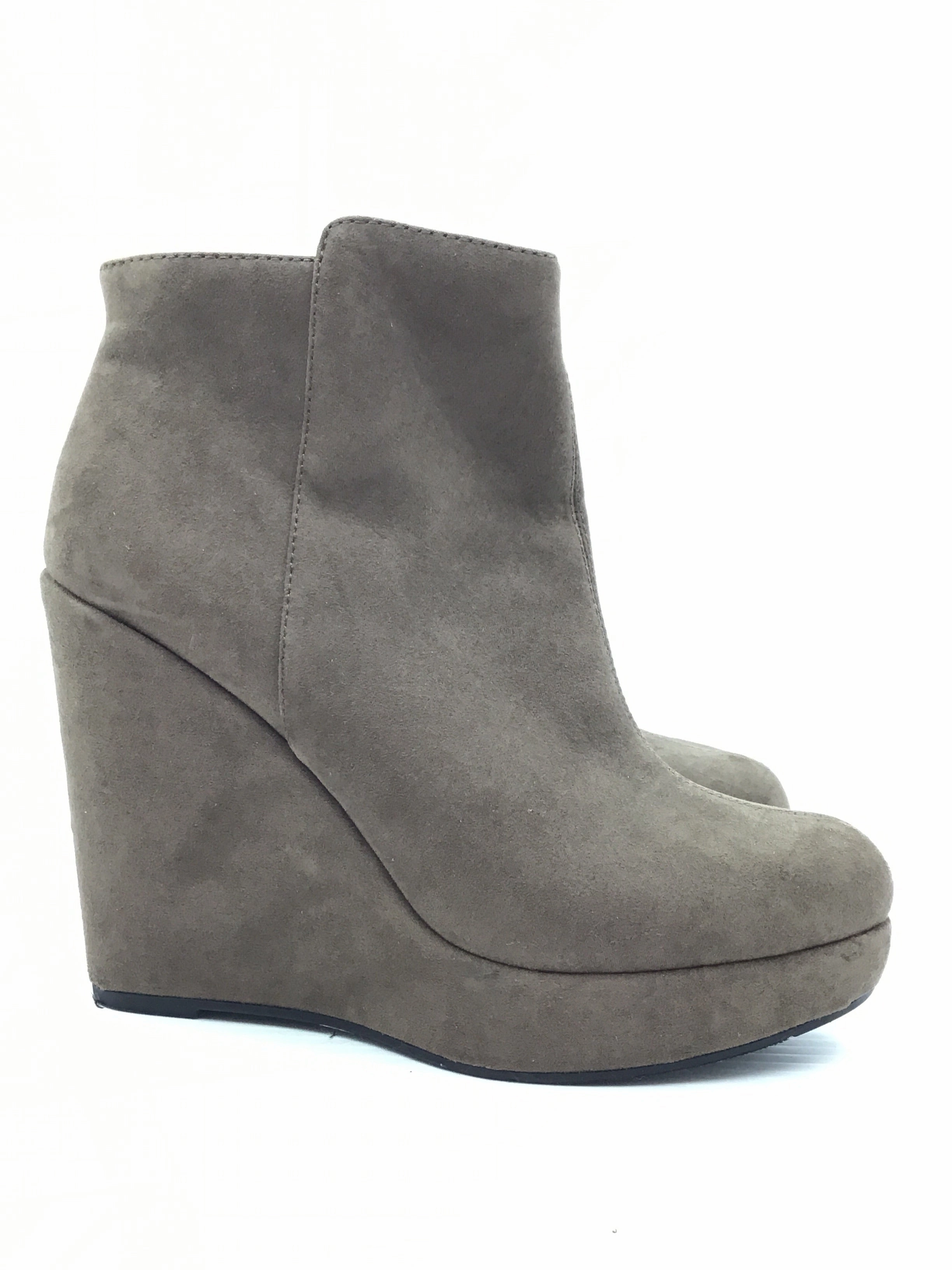 Boots Ankle Heels By Forever 21  Size: 8 Mustang Ankle Boots