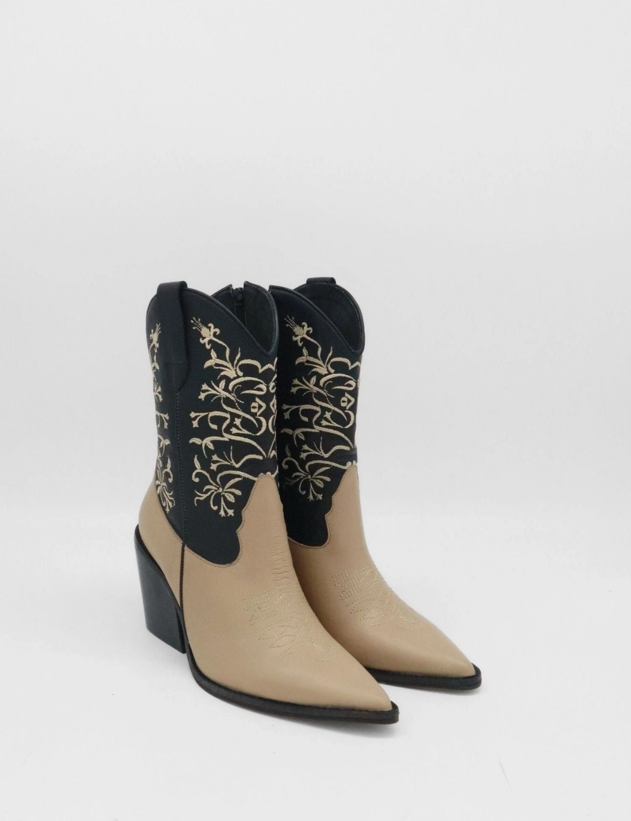 Encore western cowboy boots in black x tan leather womens shoes Cartoon Cowboy Boots