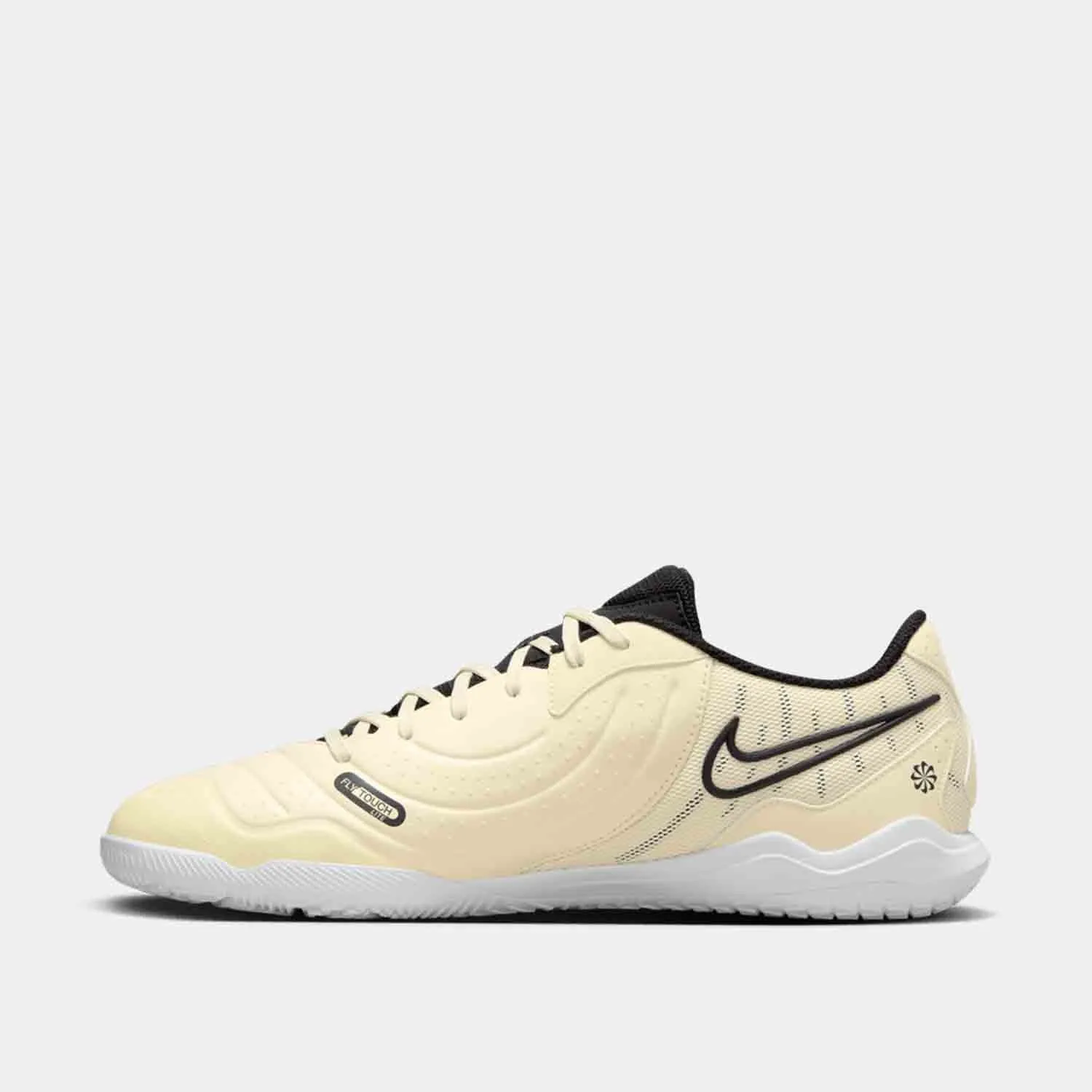 Best Soccer Cleats Strikers Nike Tiempo Legend 10 Academy Indoor Soccer Shoes