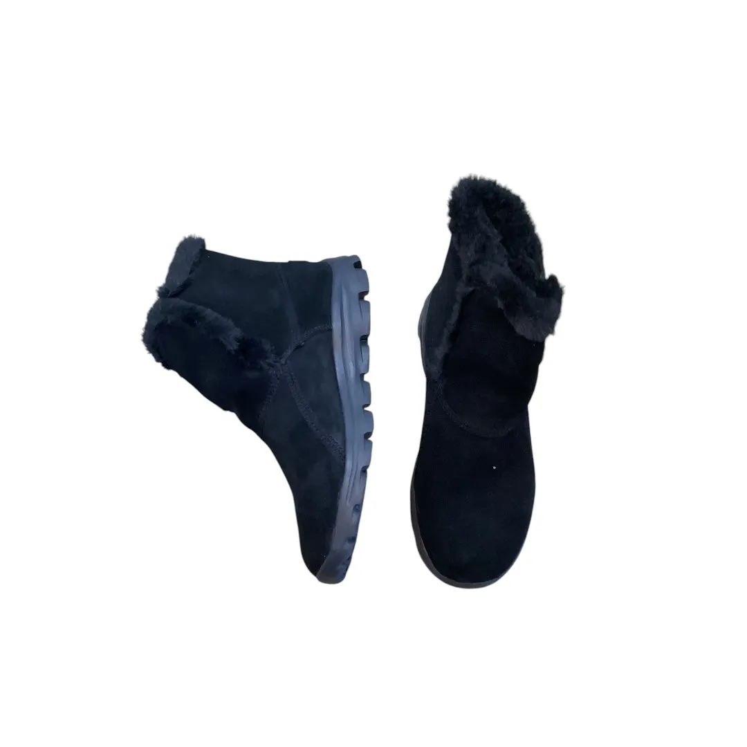 1950s Ankle Boots Boots Ankle Flats By Skechers In Black, Size: 7