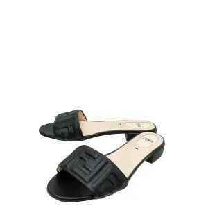 Fendi Black Logo Embossed Slide Flat Sandals 38.5 Sof Sole Athletic Flat Shoe Laces