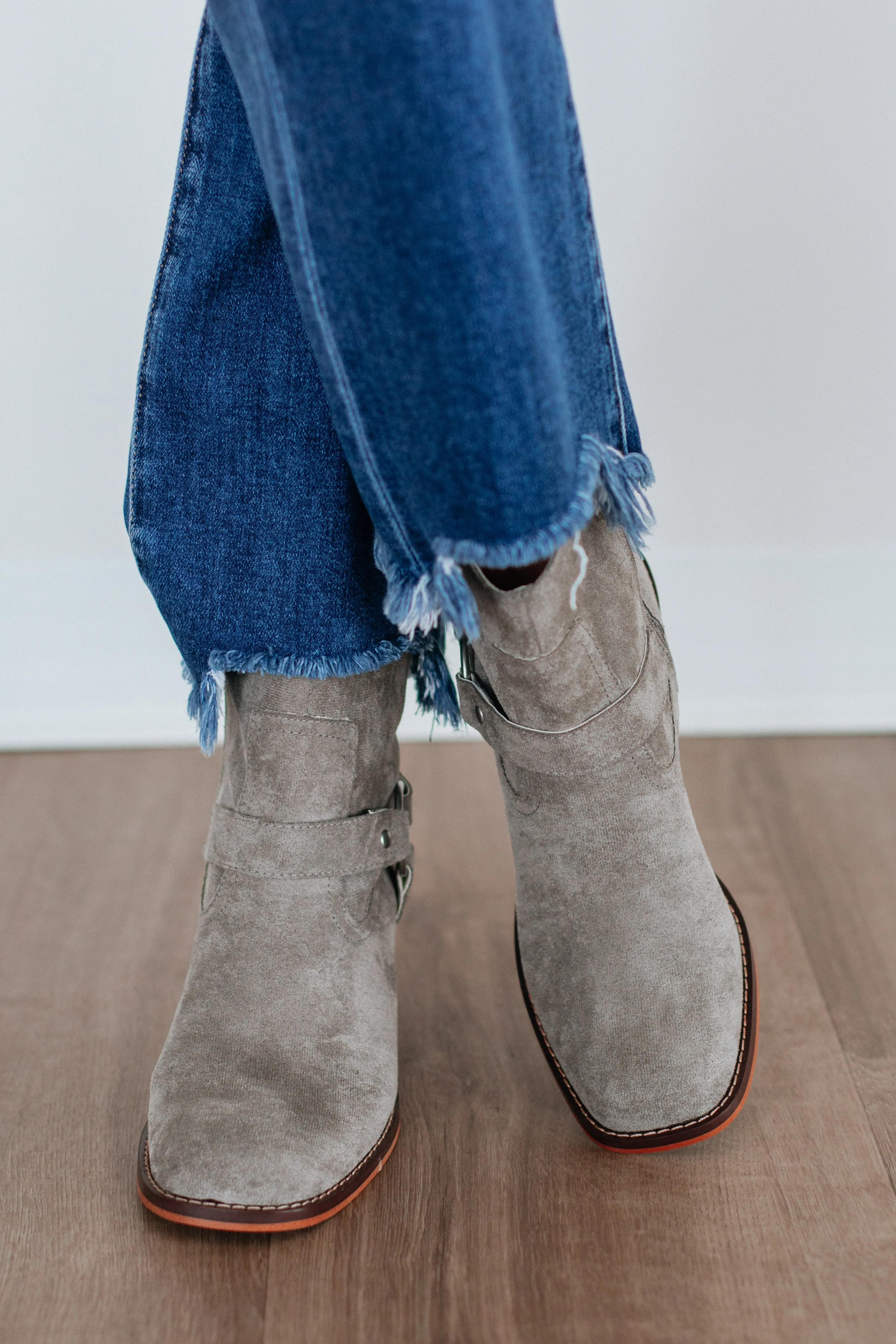 Quarry Boots Staying In My Lane Boots - Charcoal