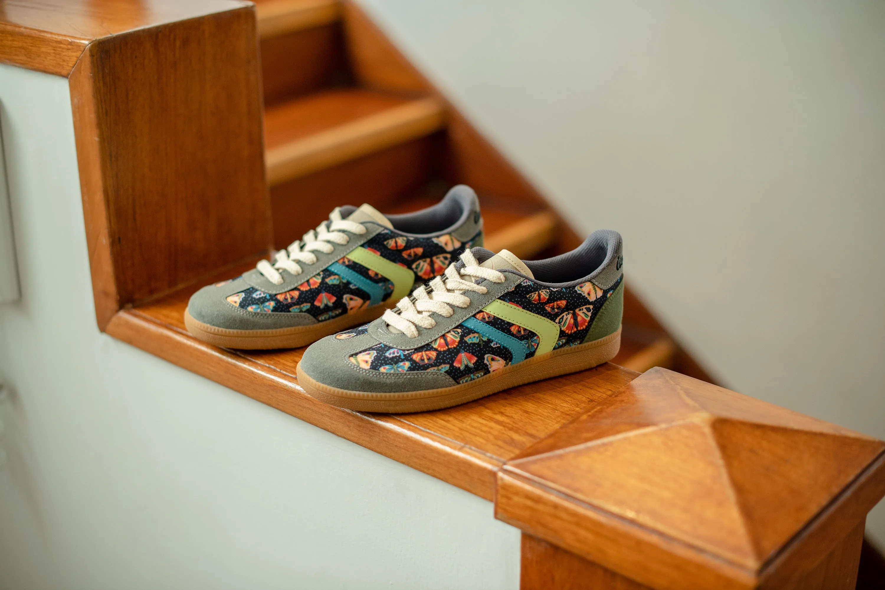 Tennis Shoe With Star Flutterby - Vegan Tennis