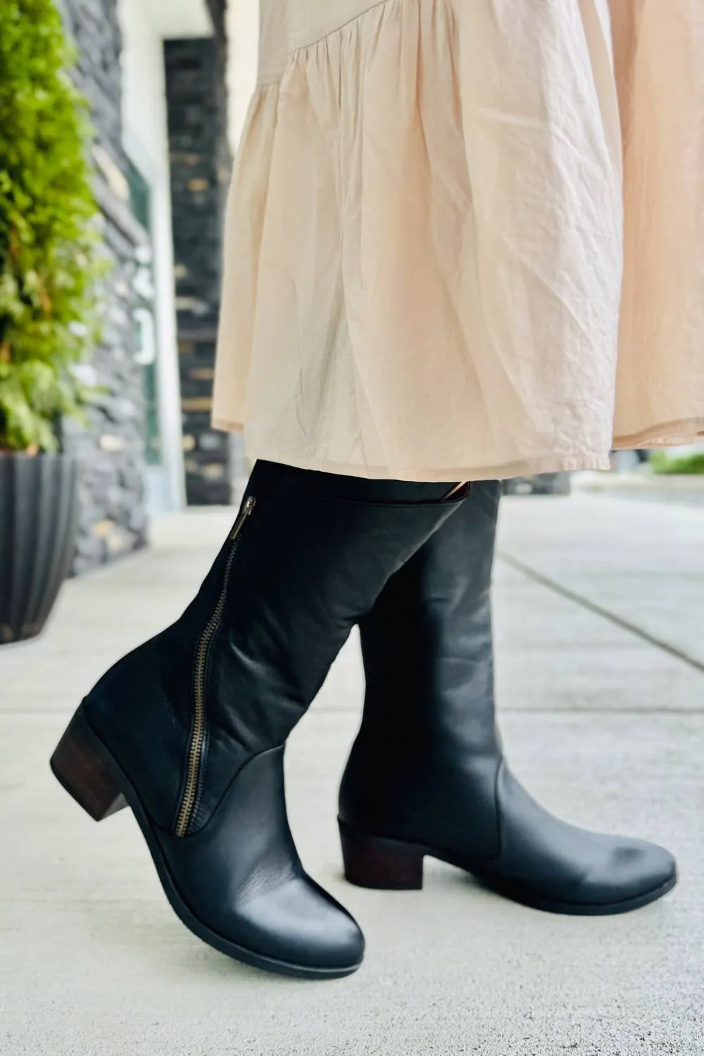 Women's Camille Mid-Calf Boot In Black Childrens Hiking Boots