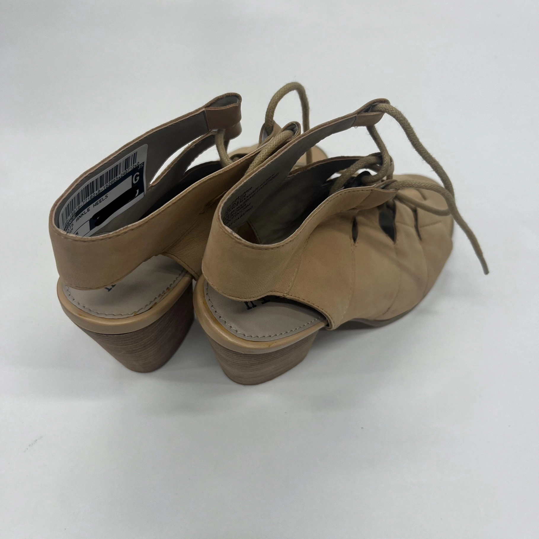 Dark Ankle Boots Cream Boots Ankle Heels Hinge, Size 6.5