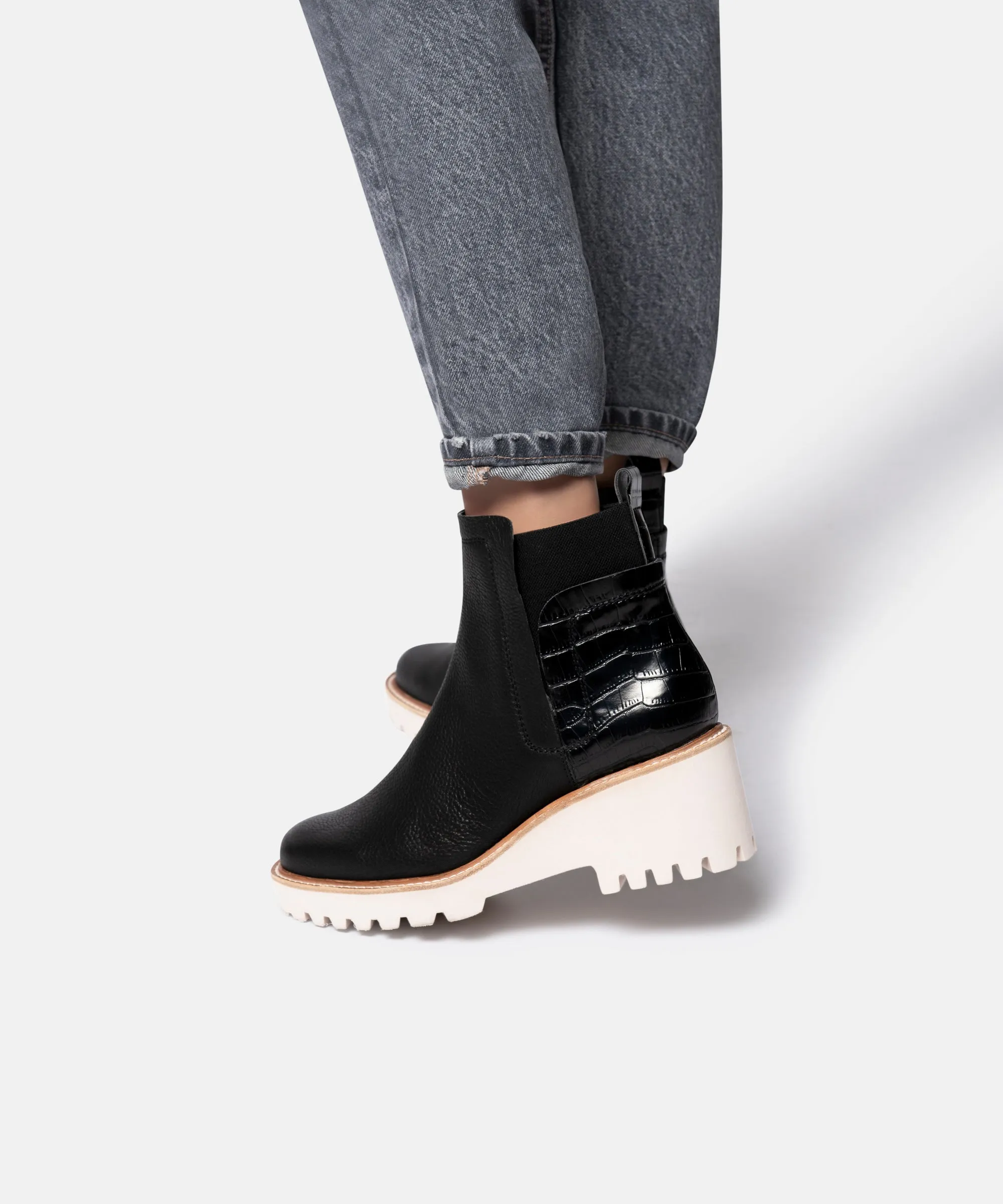 Vtg Boots HUEY BOOTIES BLACK - re:vita