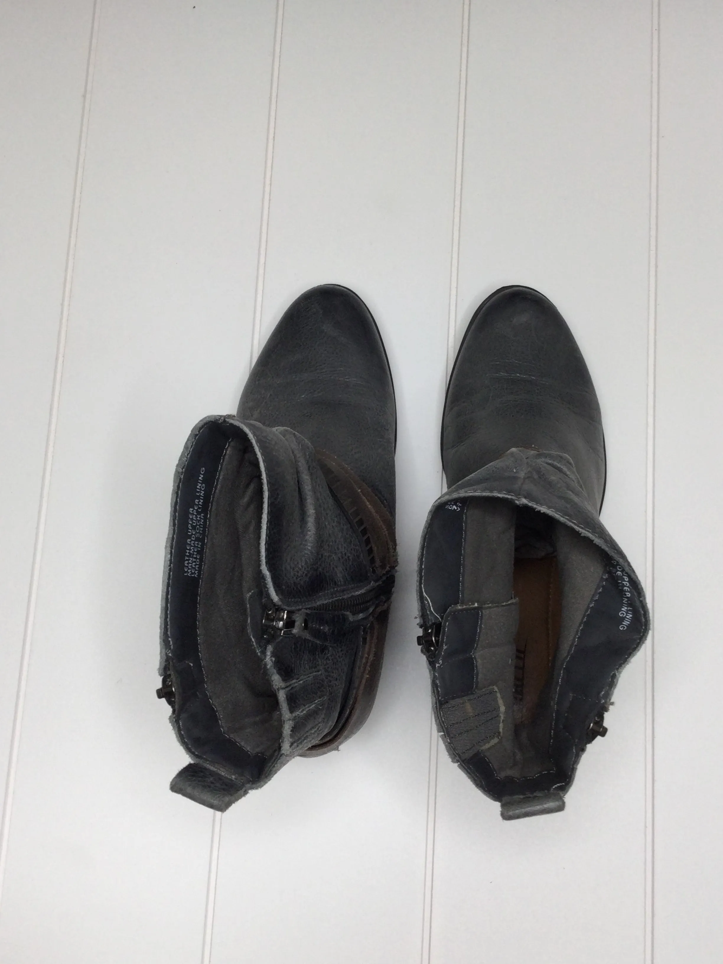 Boots Ankle Heels By Earth  Size: 7.5 Copenhagen Ankle Boots